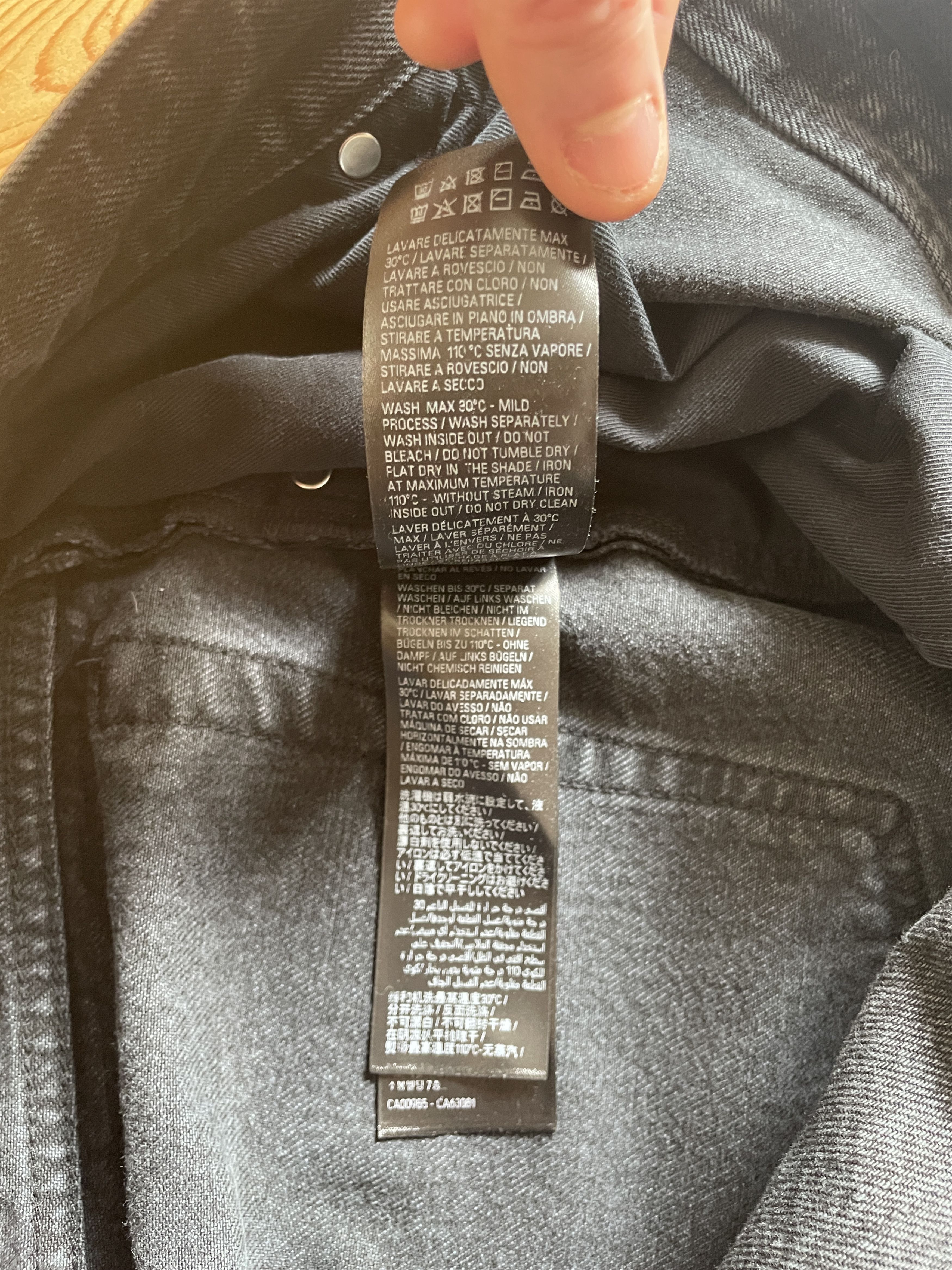 Balenciaga Balenciaga - Dark Wash Loose-Fit Jeans L Size US 36 / EU 52 - 13 Thumbnail