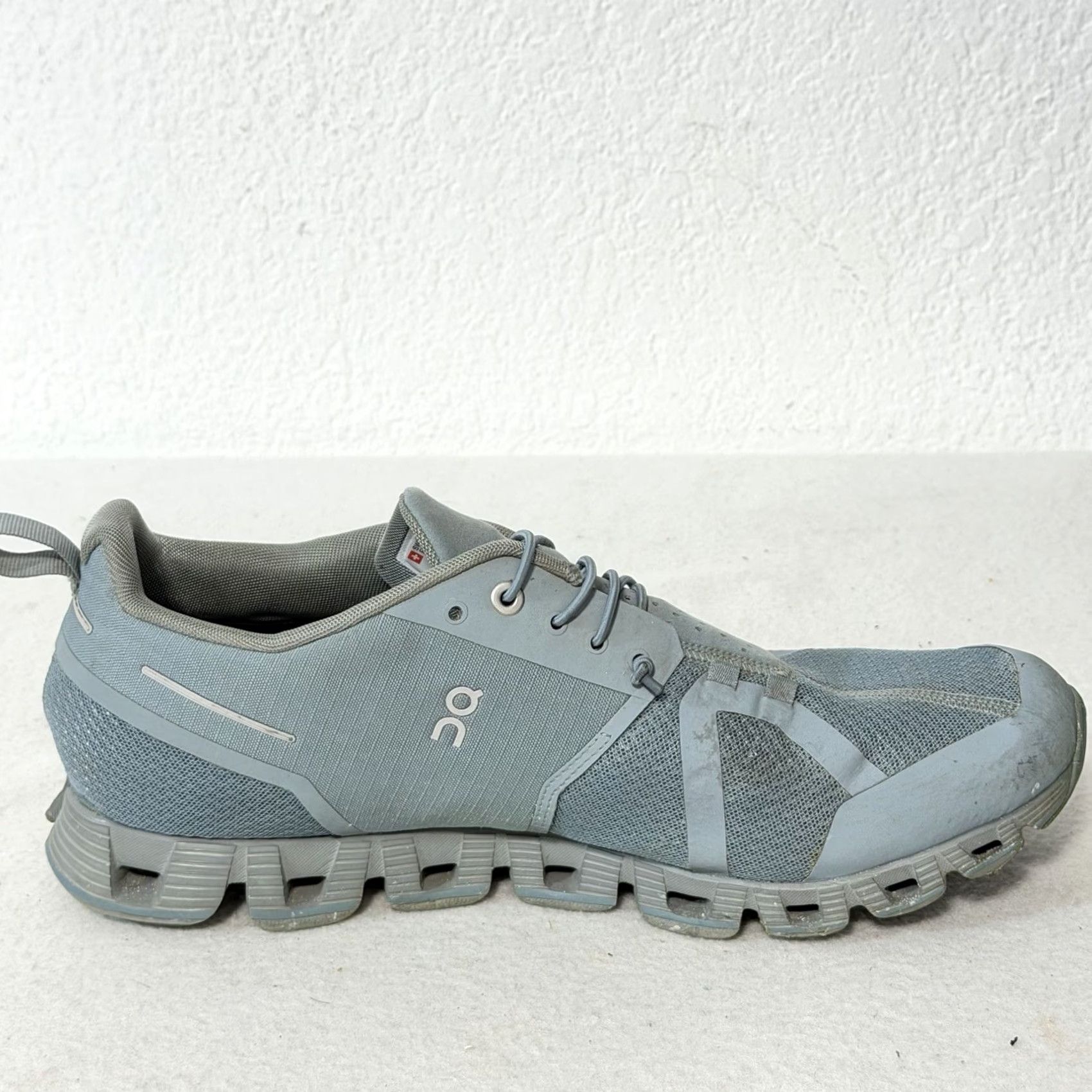 Vintage On Cloud 5 Waterproof Men's Sneakers Green Size US 10 UK 9.5 EU 44 Sports Shoes Cloud 5 Waterproof On Mens Sneaker Green 10 US 44 EU 9.5 UK 9.5 Size US 10 / EU 43 - 4 Thumbnail
