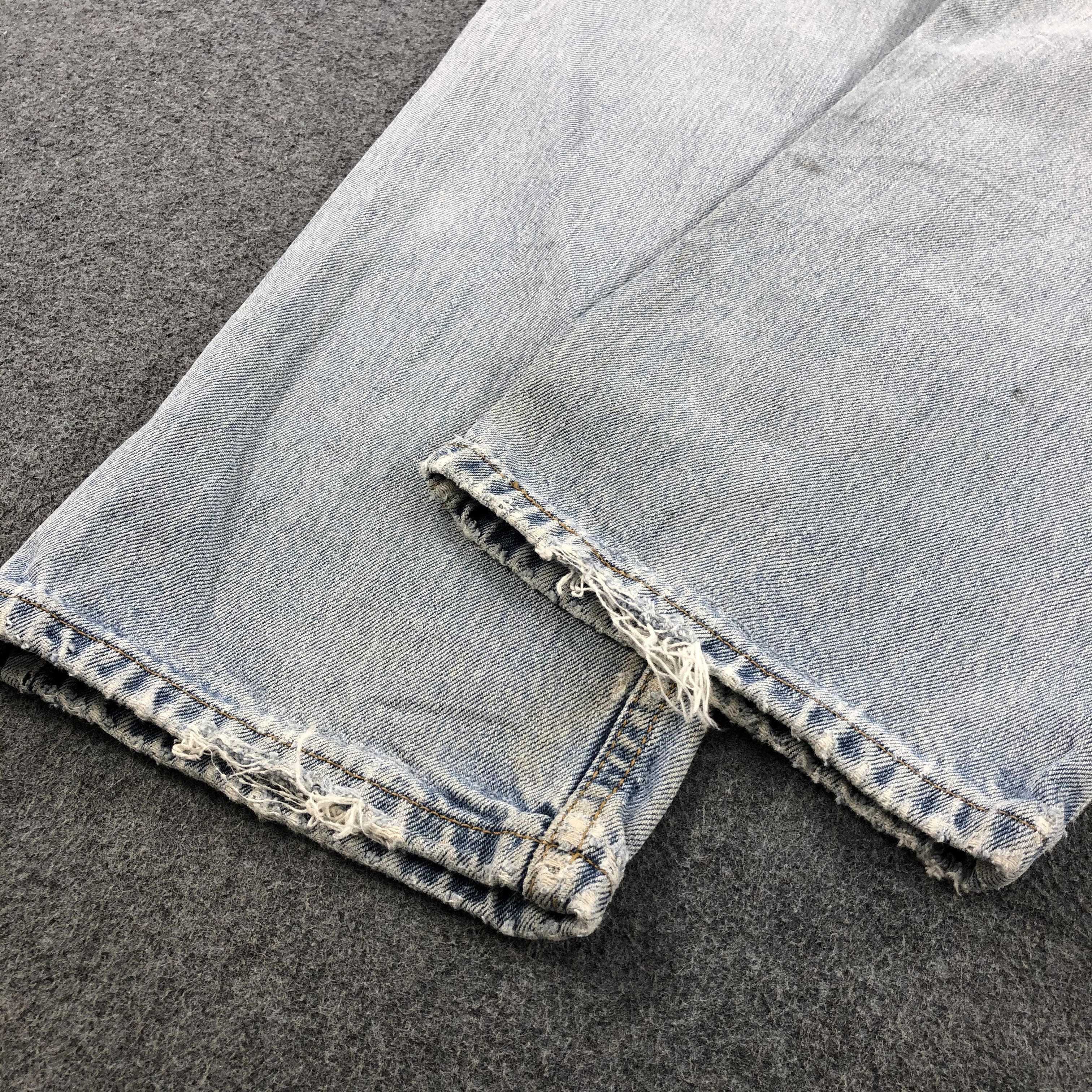 Levi's × Vintage Vintage Light Wash Levis 505 Jeans-JM1720 Size US 31 - 5 Thumbnail