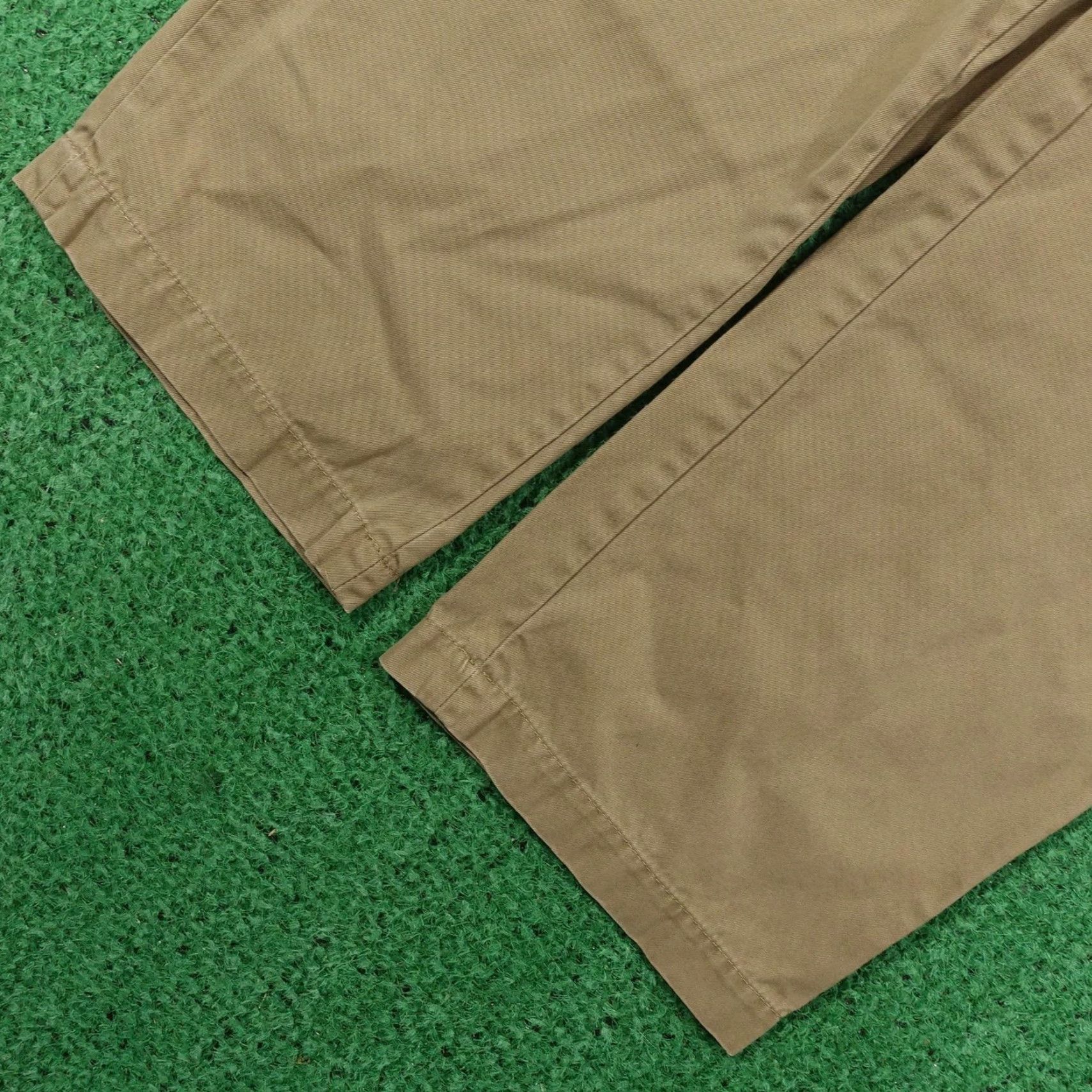 Banana Republic VINTAGE Banana Republic Pants Gavin Chino Flat Front Cotton Beige Mens 32x30 Khaki 30in Inseam Size US 32 / EU 48 - 3 Thumbnail