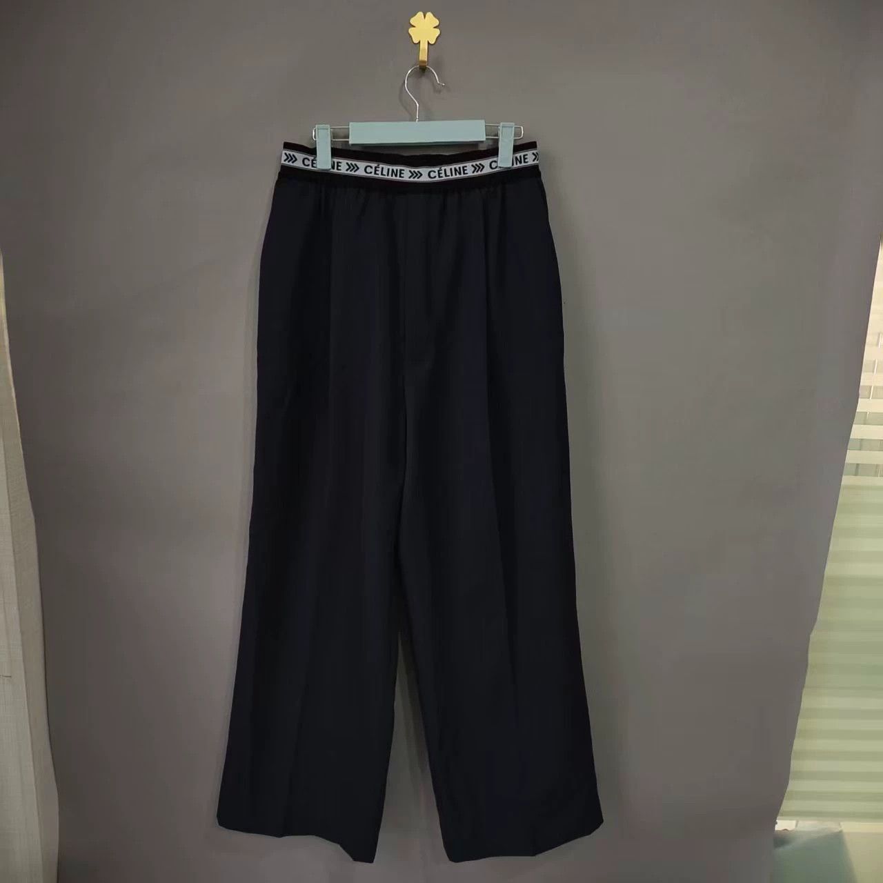 Celine Celine Wool Black Belt Logo Pants Size 27" / US 4 / IT 40 - 1 Thumbnail