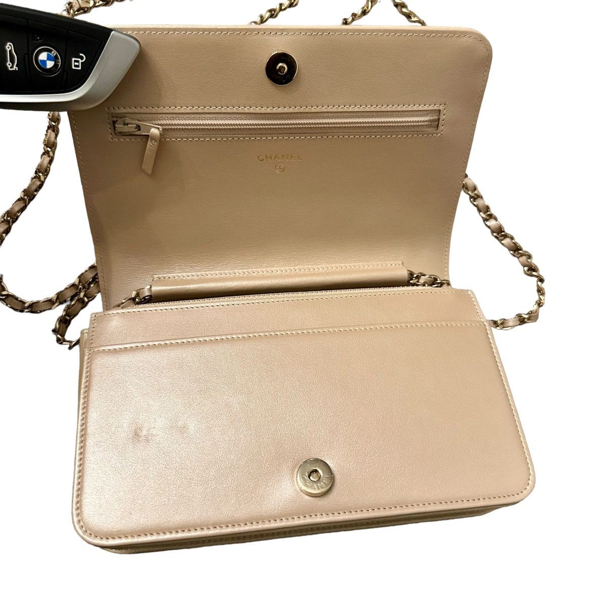 Chanel CHANEL Mademoiselle Chain Crossbody Bag Size ONE SIZE - 5 Thumbnail