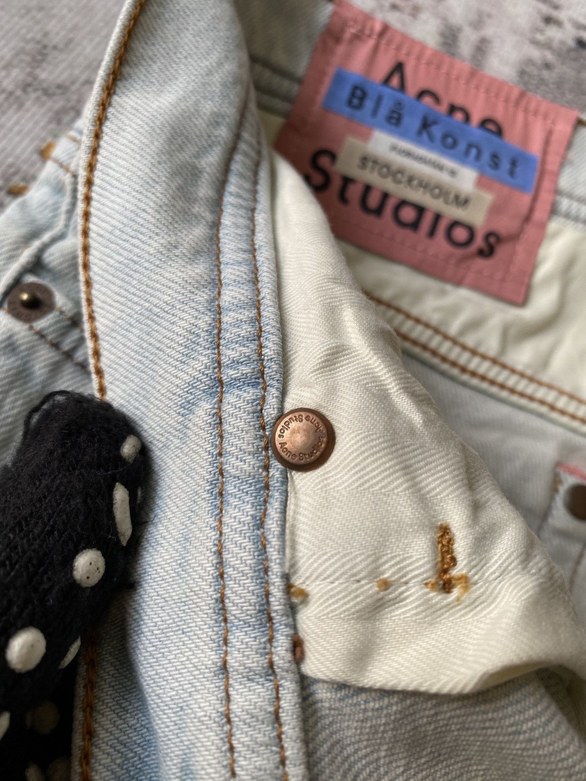Acne Studios Acne Studios Floragatan Stockholm Light Wash Denim Size US 29 - 16 Thumbnail