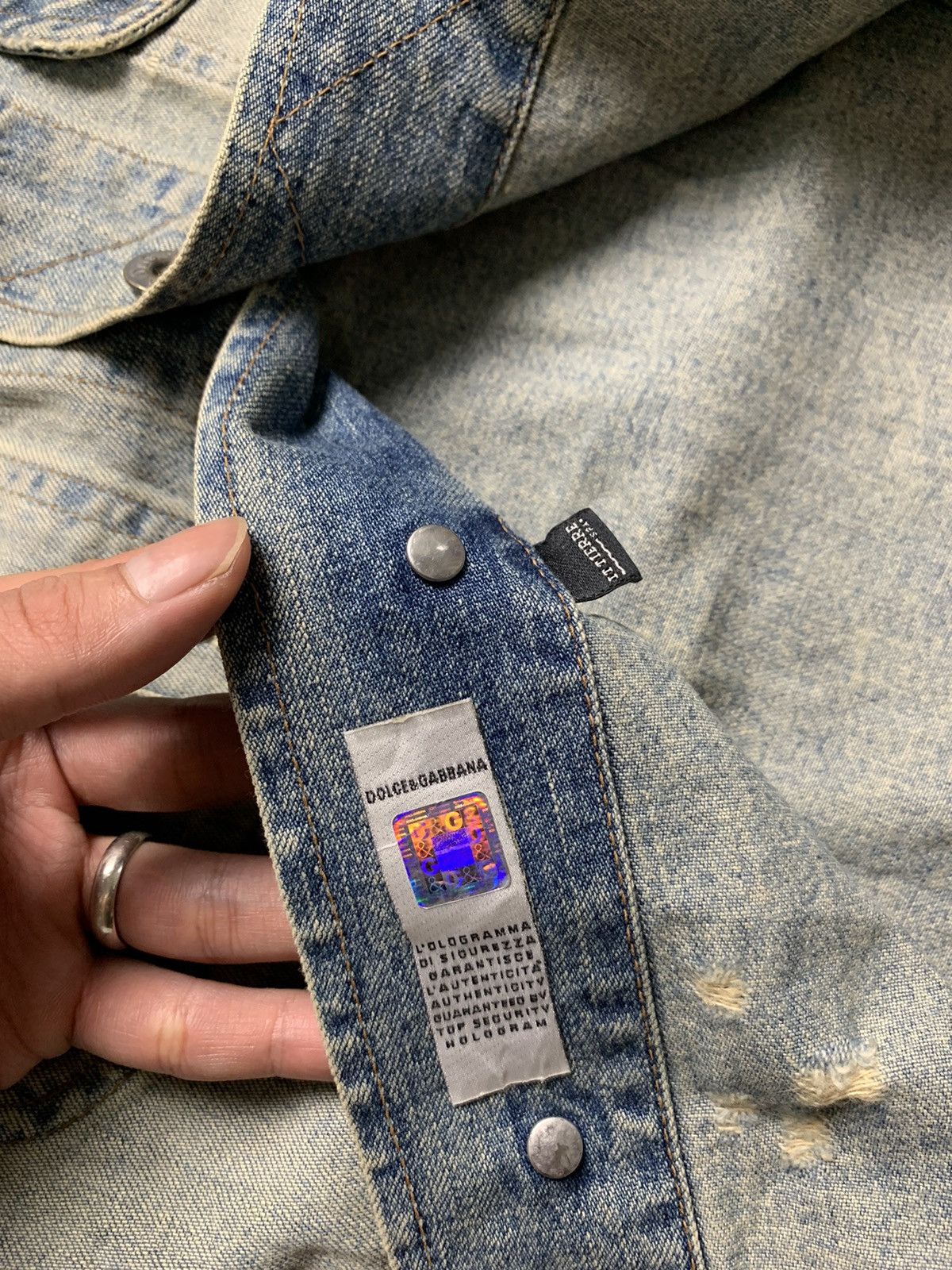 Dolce & Gabbana × Vintage Vintage Dolce & Gabbana Distressed Denim Jacket Size US S / EU 44-46 / 1 - 13 Thumbnail
