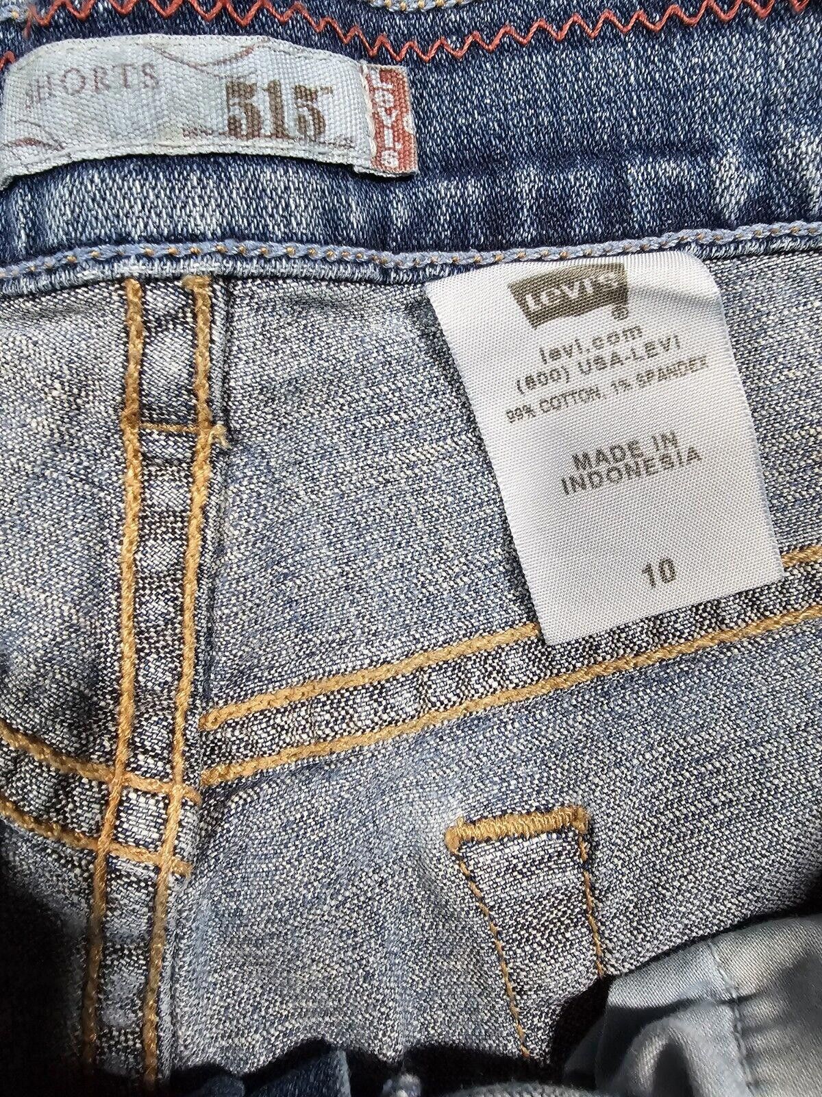 Levi's LEVI'S 515 Bermuda Womens Short size 10 Light Wash Denim Size 32" / US 10 / IT 46 - 3 Thumbnail