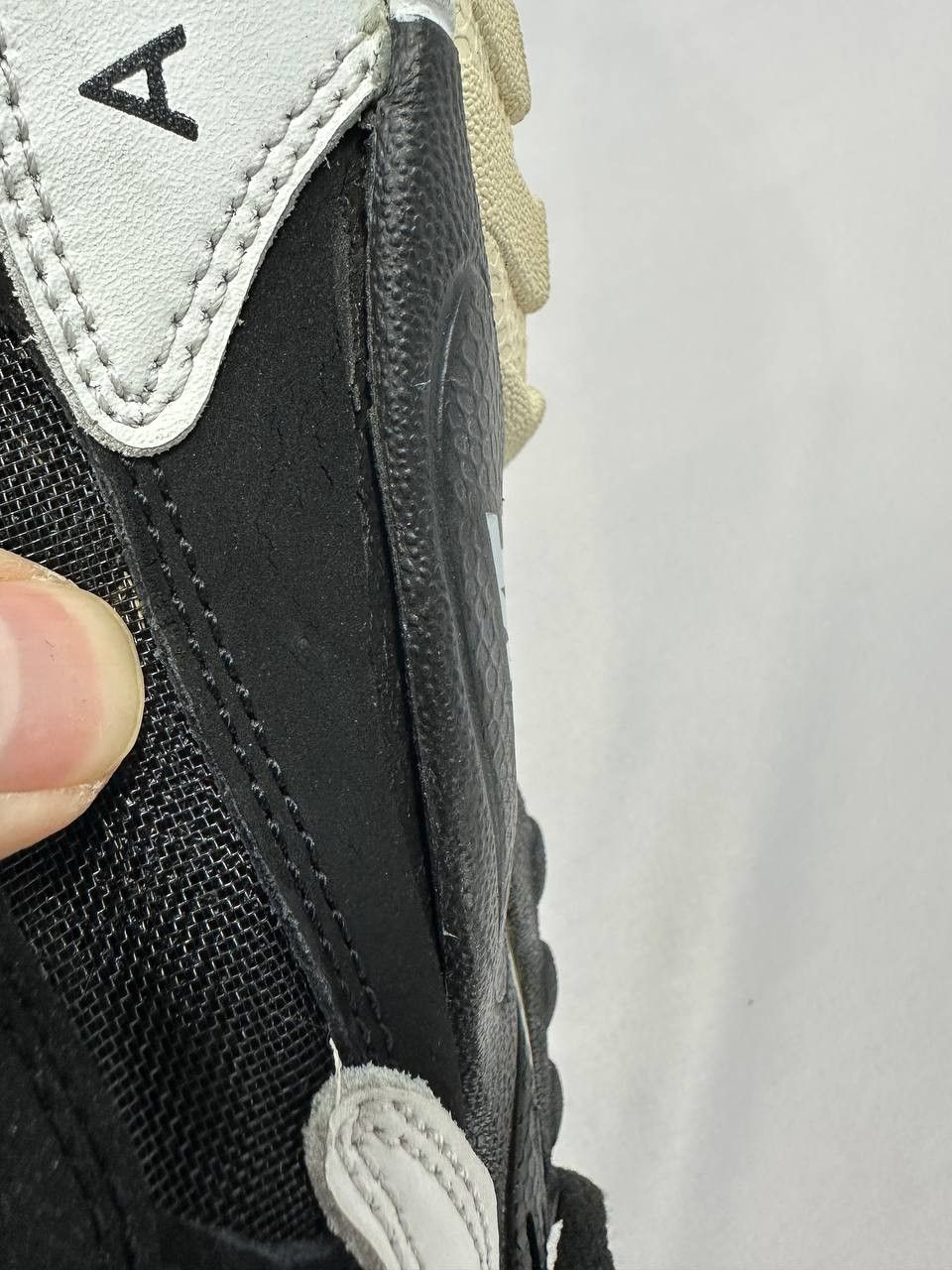 Nike Nike Air Max Zoom Turf 'Black White Yellow' 2012 Size US 7.5 / EU 40-41 - 17 Thumbnail