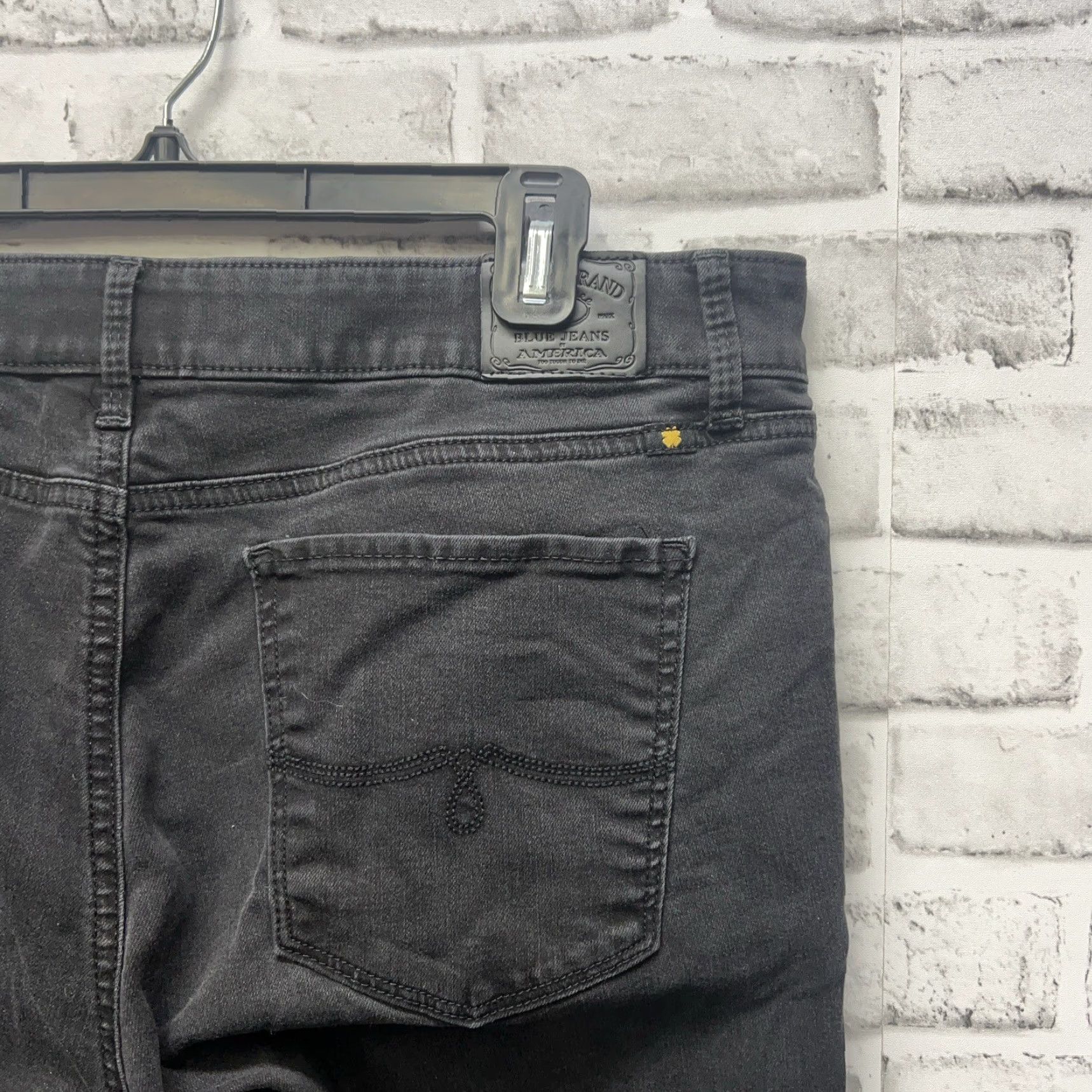 Lucky Brand VINTAGE Lucky Brand Lolita Skinny Black Jeans Women 14 Regular Size 14 Black Skinny Five-Pocket Womens Jeans Size 36" / US 14 / IT 50 - 3 Thumbnail