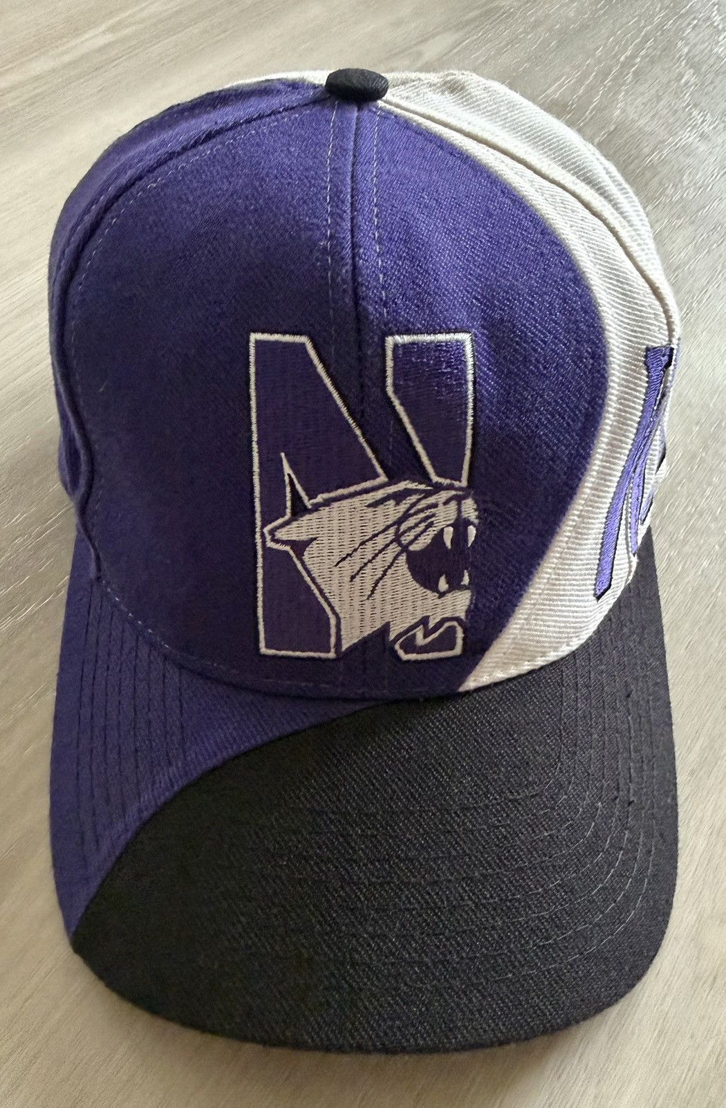 Vintage Rare Vintage 90s Northwestern Wildcats TOW Snapback Hat *** Size ONE SIZE - 1 Thumbnail