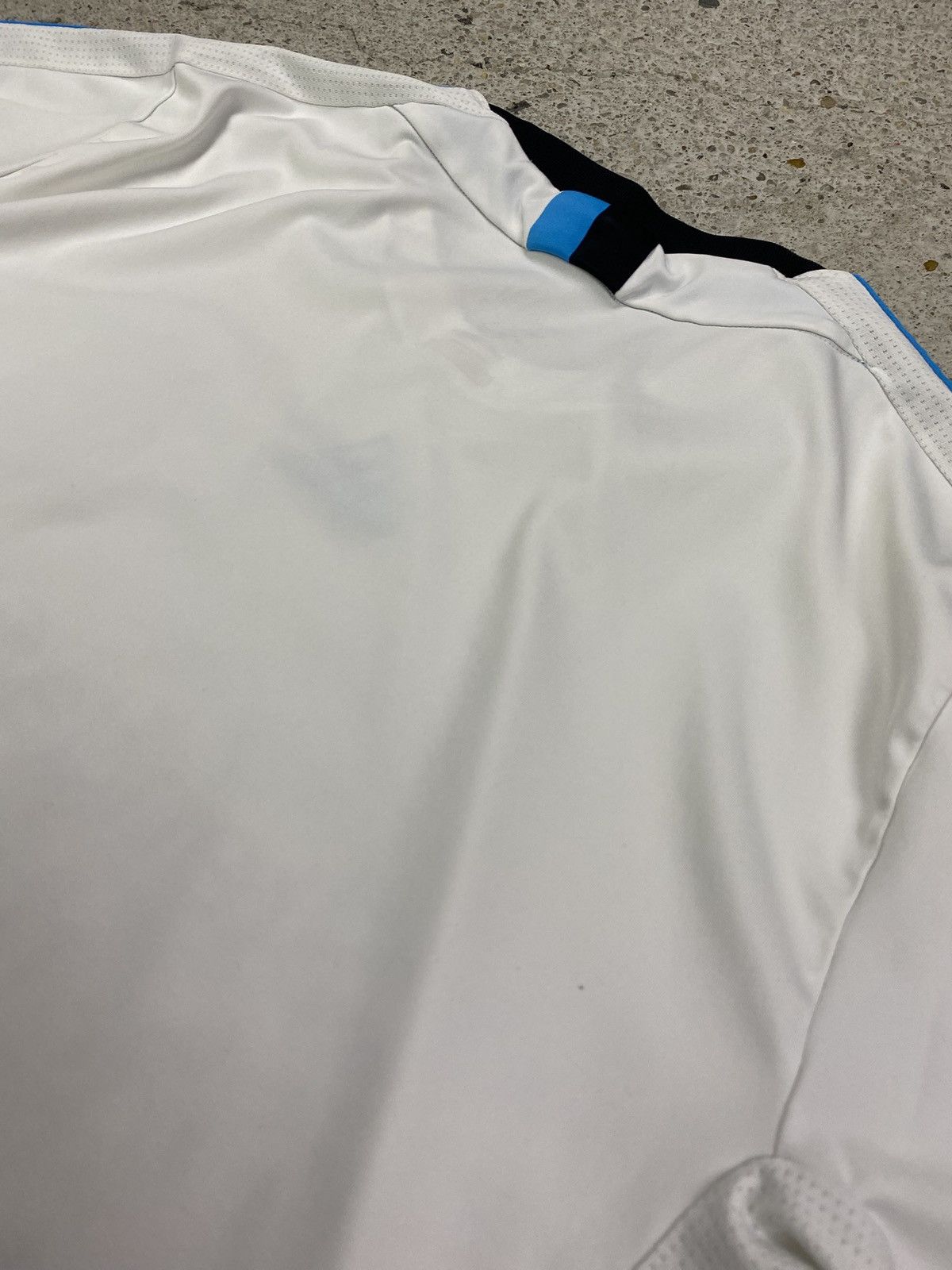 Adidas Adidas liverpool lfc football jersey 2011/12 white Size US L / EU 52-54 / 3 - 17 Thumbnail