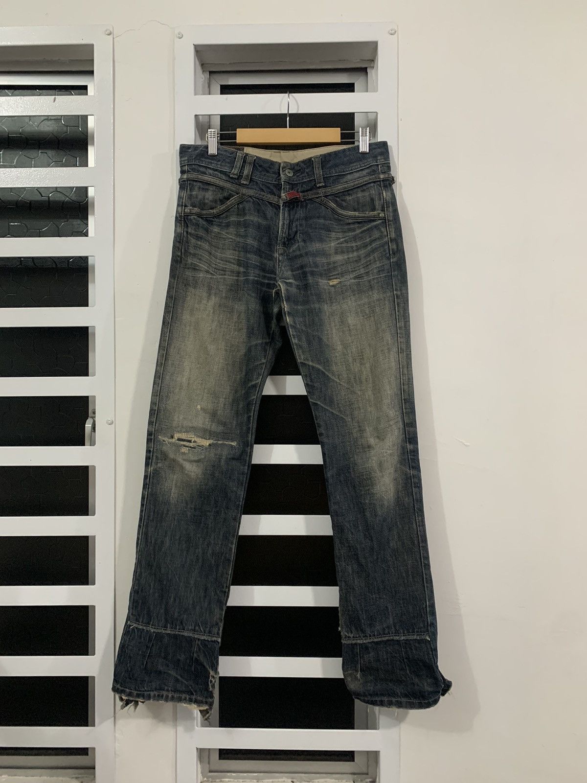 Marithe + Francois Girbaud Marithe Francois Girbaud Distressed Denim Size US 30 / EU 46 - 1 Thumbnail