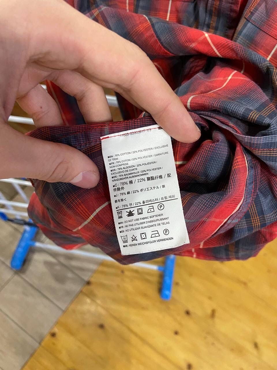 Arc'teryx Arc’teryx Red Plaid Women’s Button Shirt Size M / US 6-8 / IT 42-44 - 9 Thumbnail