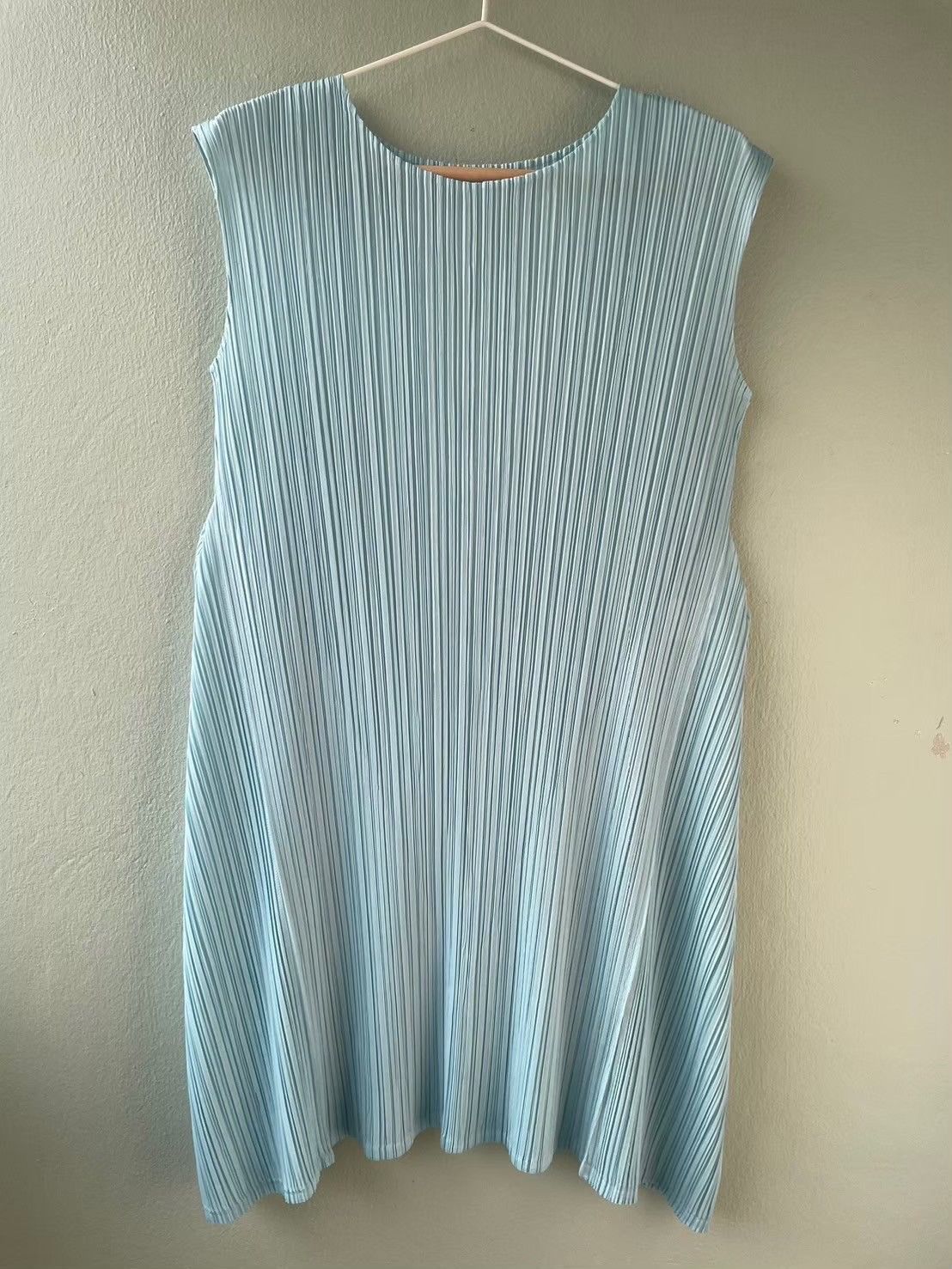 Pleats Please Issey Miyake PleatsPlease sleeveless dress Size S / US 4 / IT 40 - 1 Thumbnail