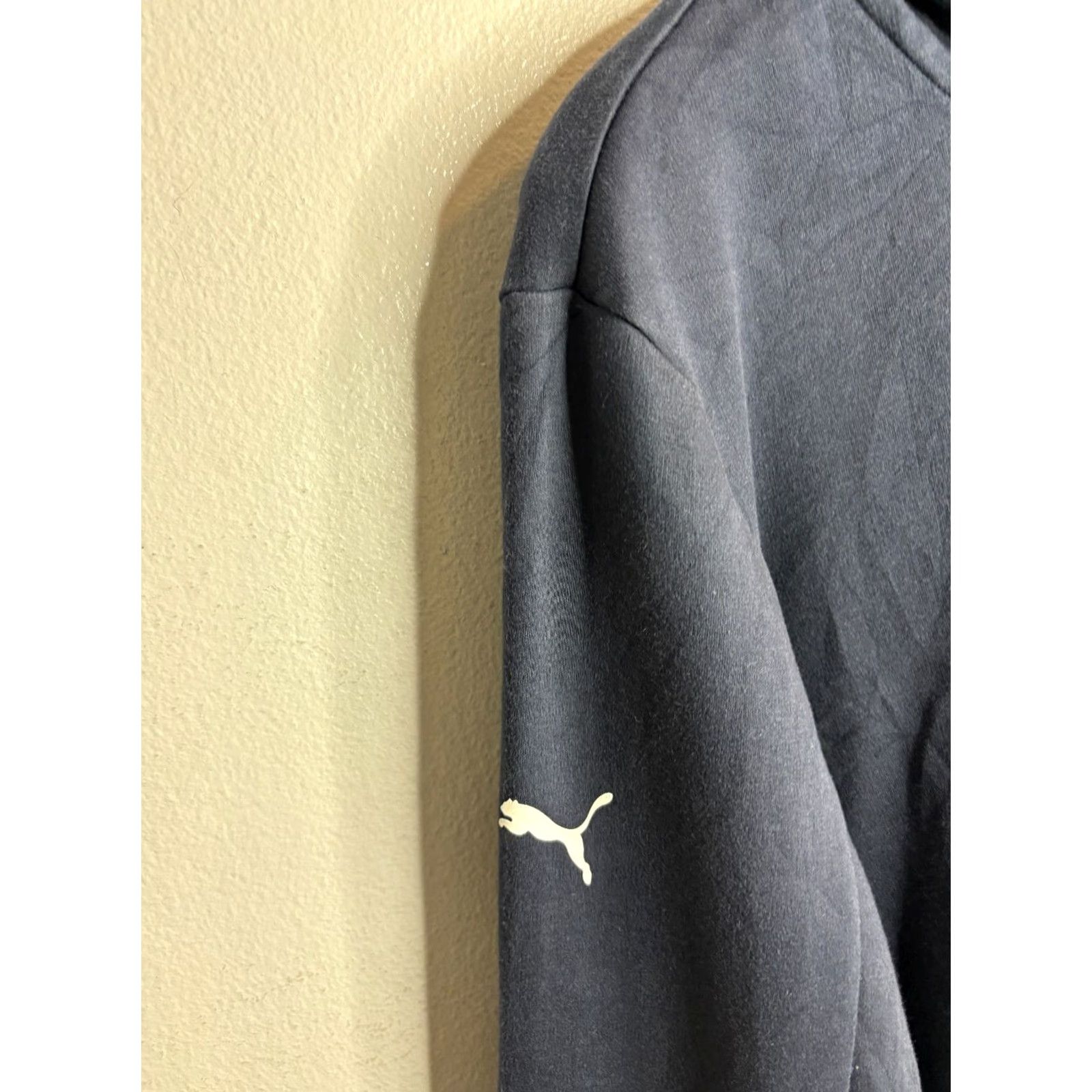 Puma VINTAGE PUMA BMW Full Zip Hoodie Shirt Men S Blue 4723 Logo Pockets Cars Sports Regular Fall Winter 8/10 Mens Size US S / EU 44-46 / 1 - 4 Thumbnail