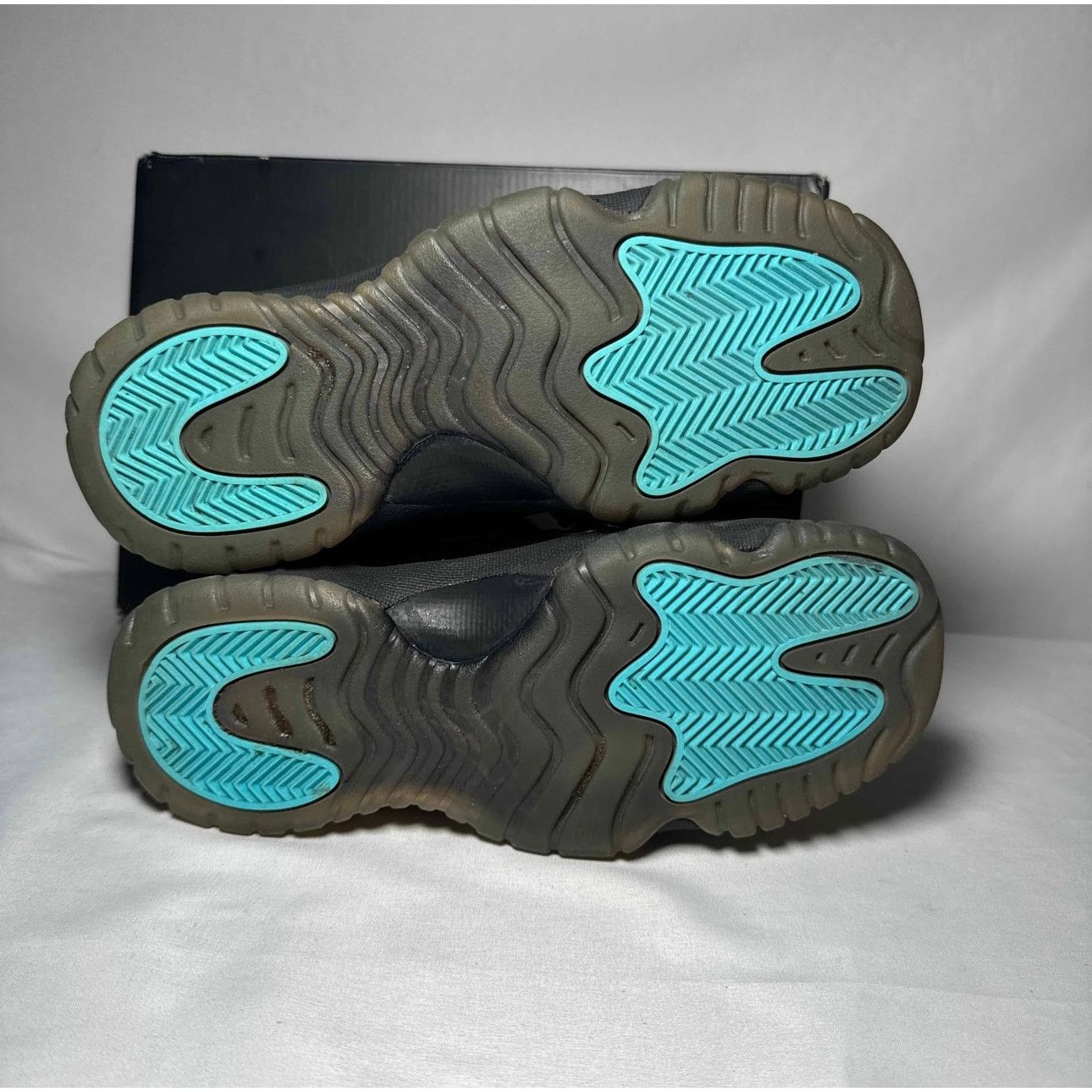 Jordan Brand × Nike Size 5.5 Nike Air Jordan 11 Retro GS Gamma Blue Men's Shoes Size US 5.5 / EU 38 - 6 Thumbnail