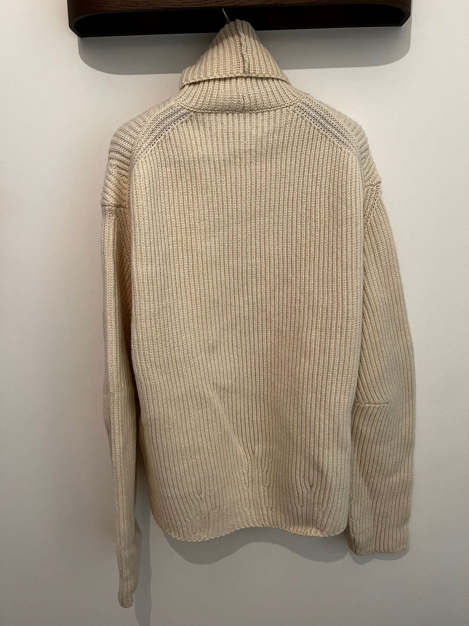 oversized turtleneck sweater