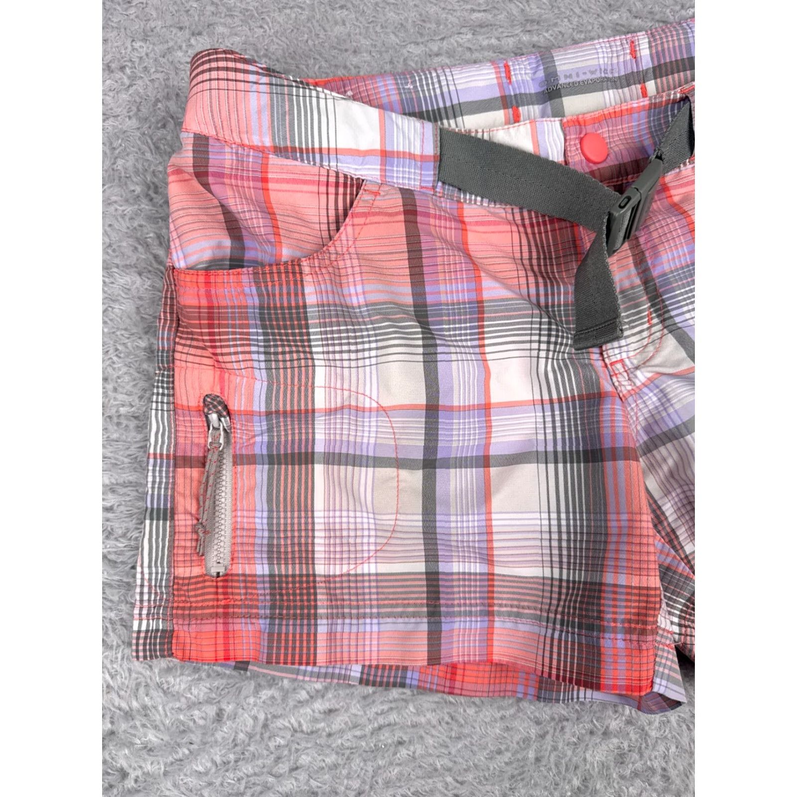 Vintage Columbia Shorts 2 Pink Plaid Belted Cargo 100% Nylon Hiking Activewear Casual Travel Womens Size 26" / US 2 / IT 38 - 2 Thumbnail