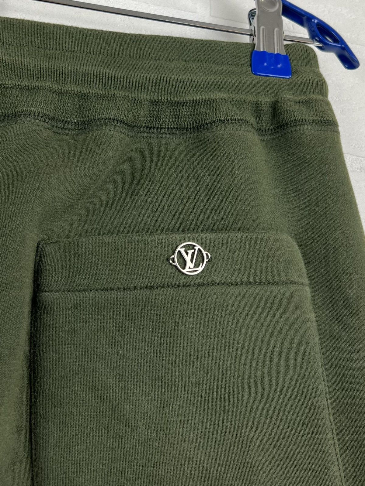 Louis Vuitton LOUIS VUITTON Sweatsuit Cotton LV Logo Zip Hoodie/Pants Set Size US M / EU 48-50 / 2 - 19 Thumbnail