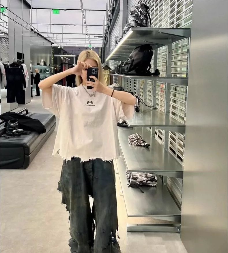 Balenciaga Balenciaga Embroidered double-ring letters logo short slee Size US M / EU 48-50 / 2 - 6 Thumbnail