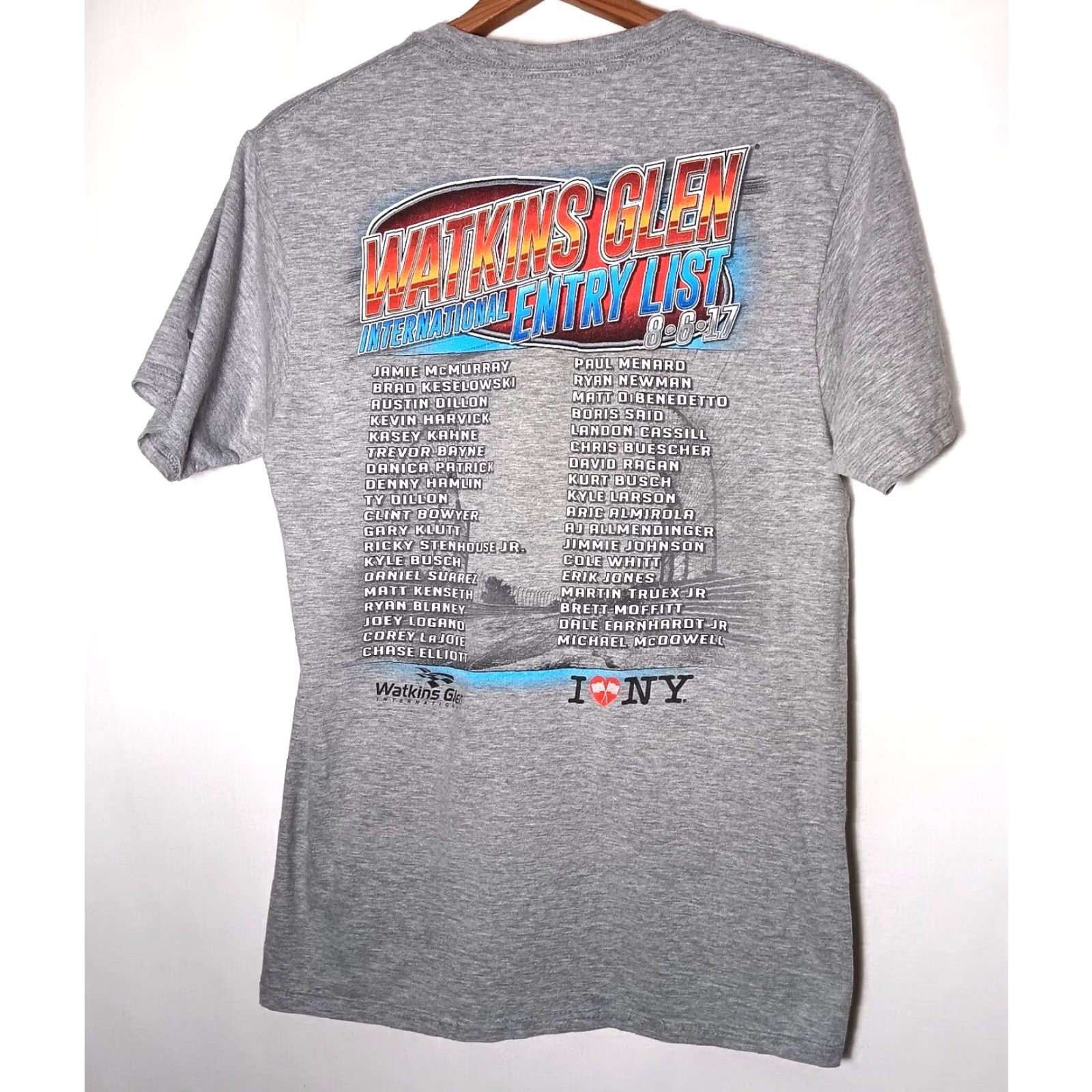 Vintage VINTAGE Fanatics Watkins Glen International Race Car Driver Shirt Small Gray 2017 NASCAR I Love NY 355 Mens Size US S / EU 44-46 / 1 - 3 Thumbnail