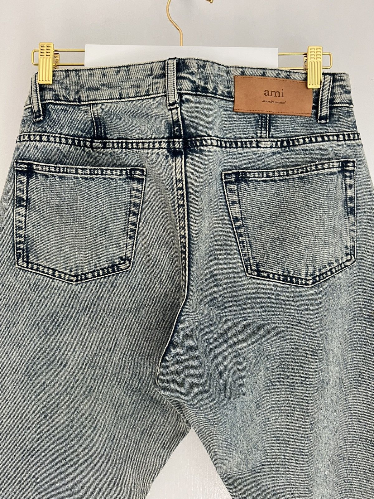 AMI AMI Tapered Fit Jeans - Vintage Bleached Size US 27 - 7 Thumbnail