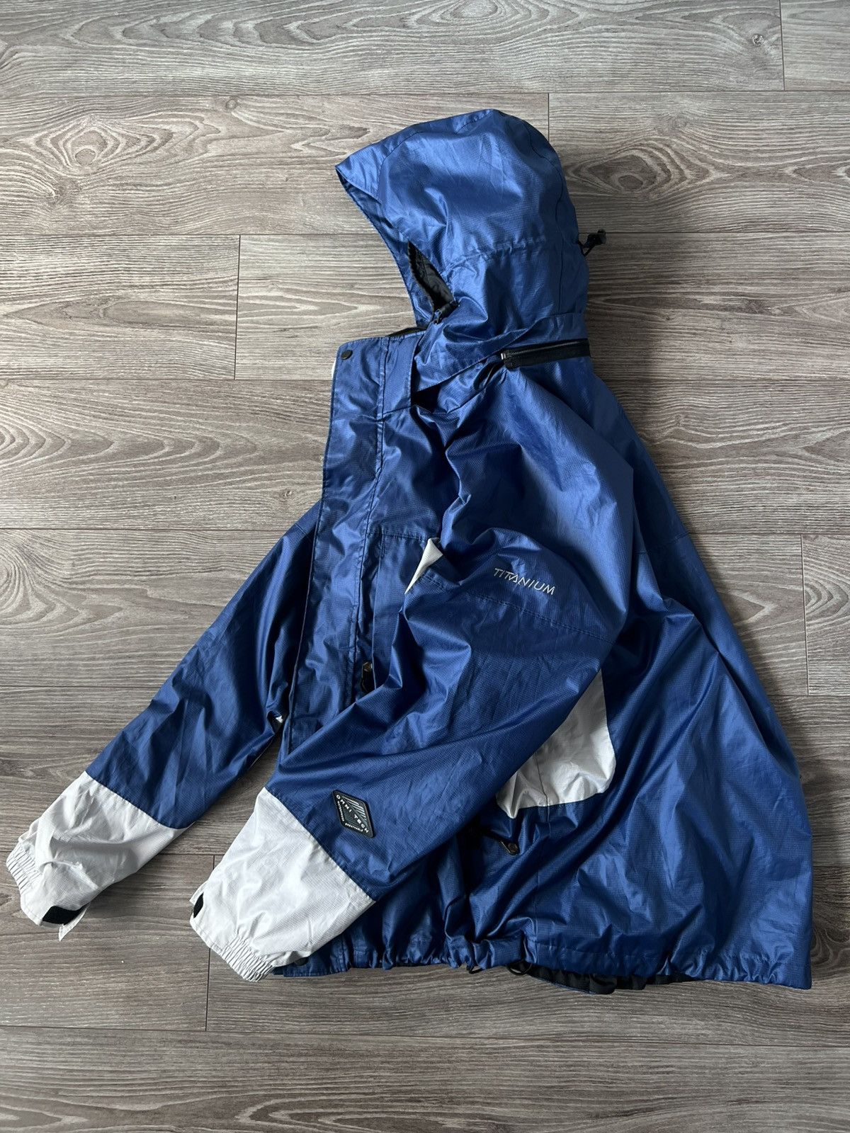 Columbia × Vintage ‼️Vintage Columbia Titanium Tech Omni Waterpoof Jacket‼️ Size US XL / EU 56 / 4 - 1 Thumbnail