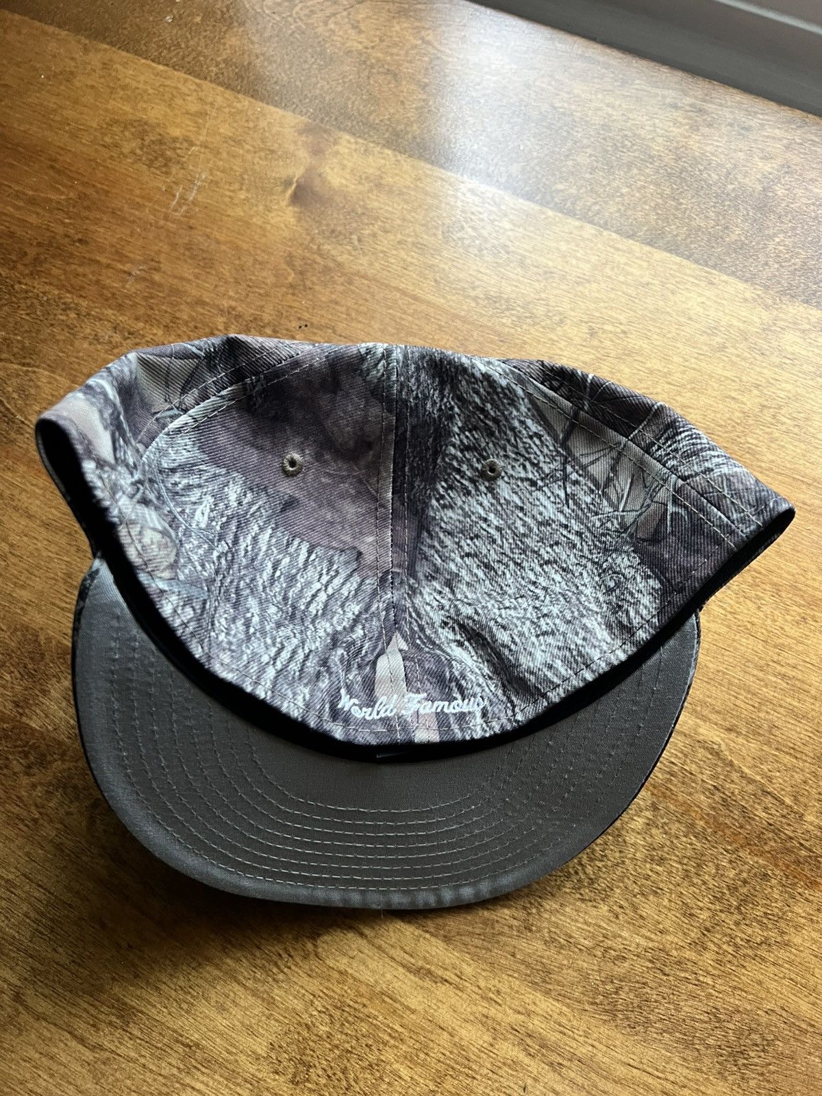 New Era × Supreme 7 3/4 Supreme FW25 Breast Cancer Awareness Box Logo Hat Camo Size ONE SIZE - 7 Thumbnail