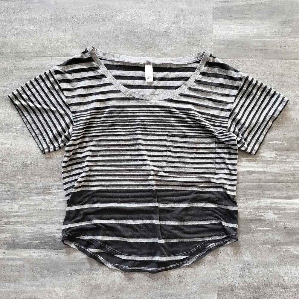 Designer Grey Black Cropped VS Sheer Detailed Short Sleeve Size XS / US 0-2 / IT 36-38 - 1 Thumbnail