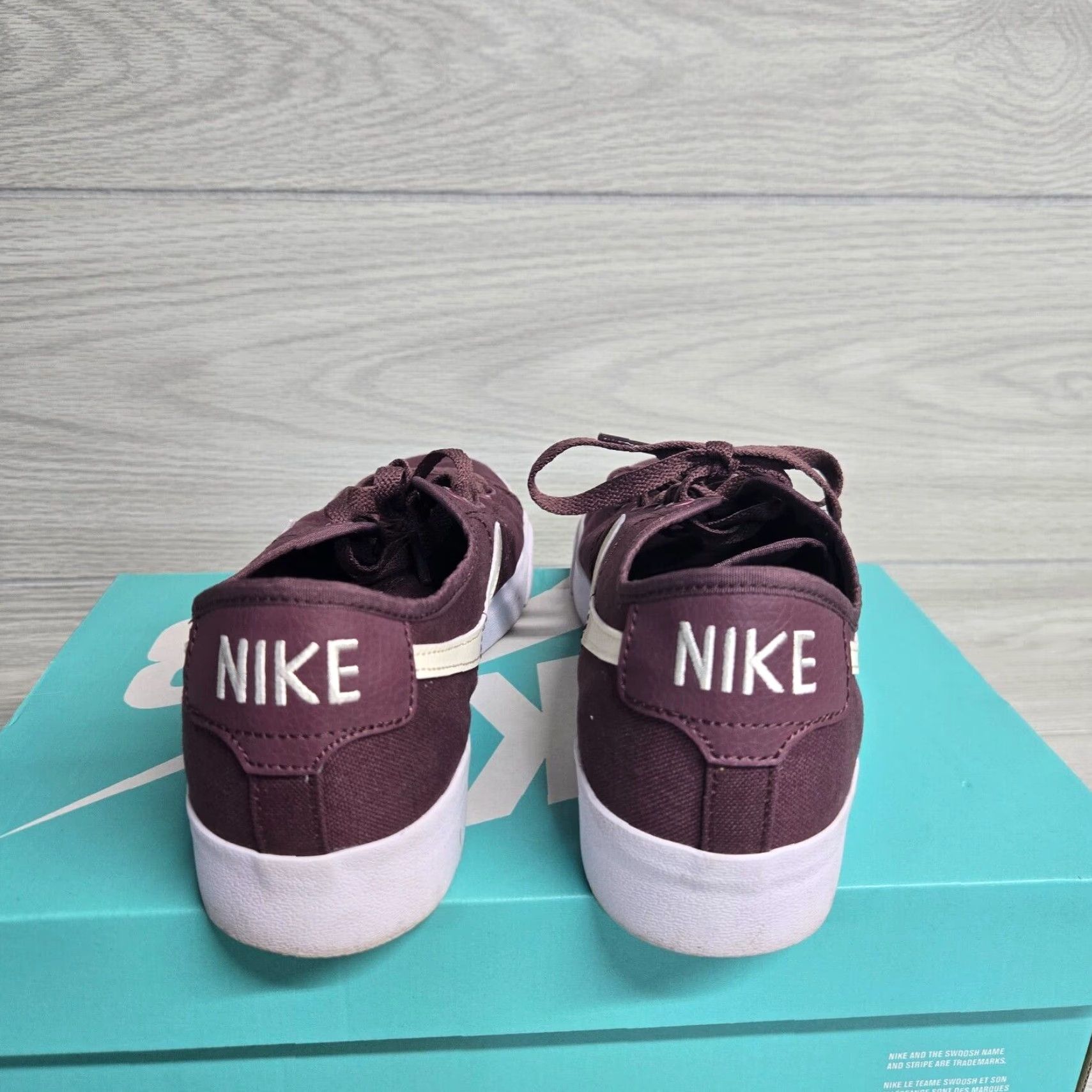 Nike Nike SB Blazer Court Sneaker Men 9 Red White CV1658-601 Shoes Boys/Girls Size M / US 6-8 / IT 42-44 - 3 Thumbnail