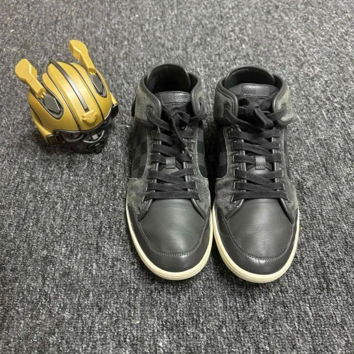 Louis Vuitton Louis Vuitton Black High-Top Sneakers for Men -2508 Size US 8.5 / EU 41-42 - 2 Thumbnail