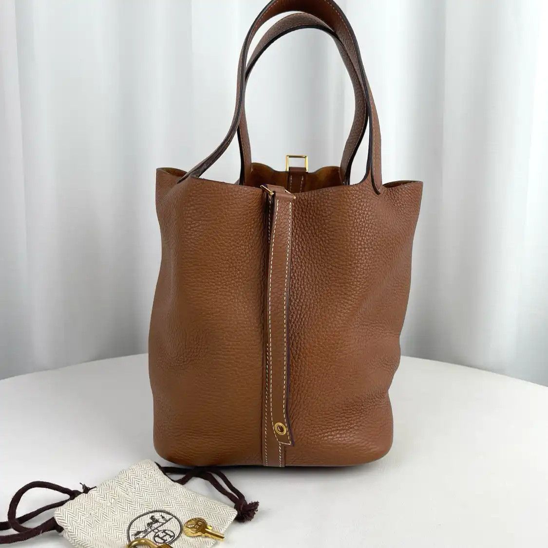 Hermes Hermes Picotin Lock 22 Gold Brown Clemence cowhide leather picotin handbag gold Size ONE SIZE - 1 Thumbnail
