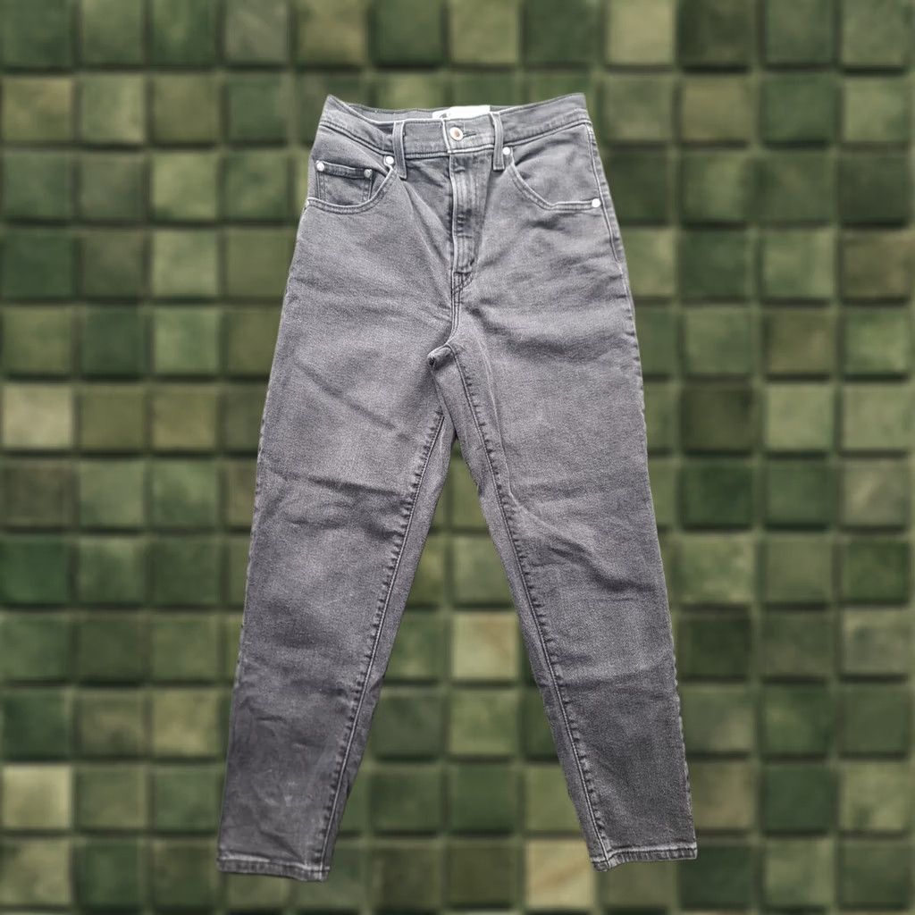 Levi's VINTAGE Levi's Silvertab Jeans Womens 26x27 Mom Skinny Fit Ankle Black Faded Grunge Y2K Womens Jeans Size 26" / US 2 / IT 38 - 1 Thumbnail