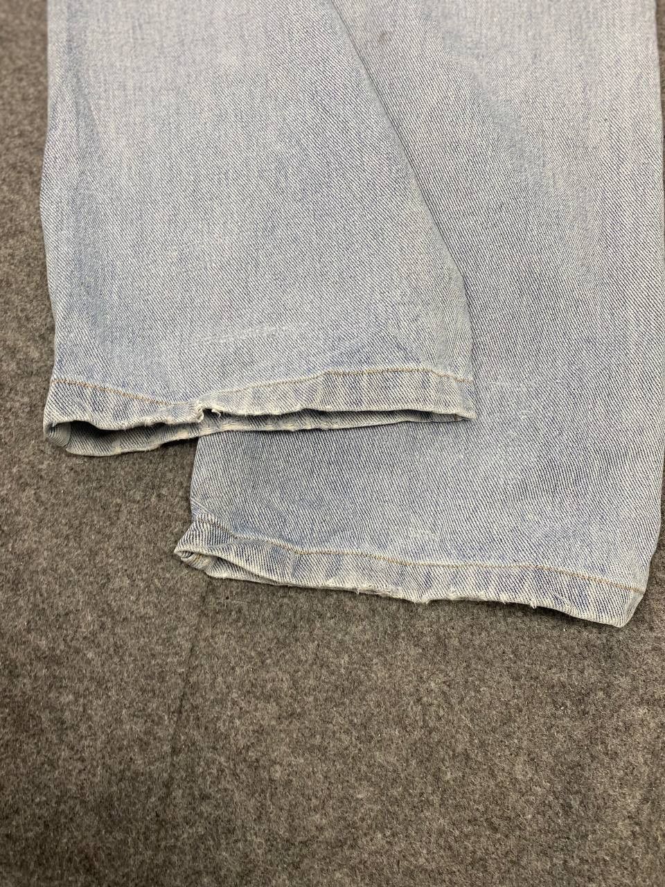 Jean rica lewis lightwash distressed denim Size US 32 / EU 48 - 6 Thumbnail