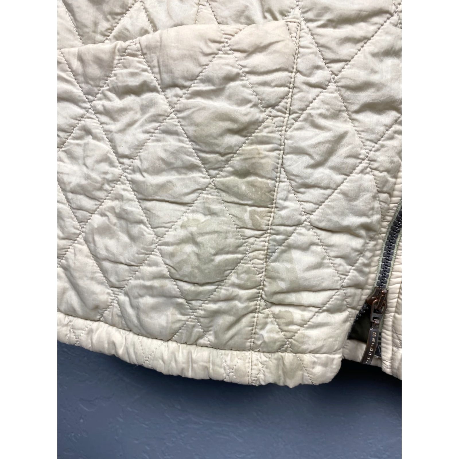 Barbour Barbour Quilted Vest Womens Size US 10 Beige Vintage Vest Size L / US 10 / IT 46 - 3 Thumbnail