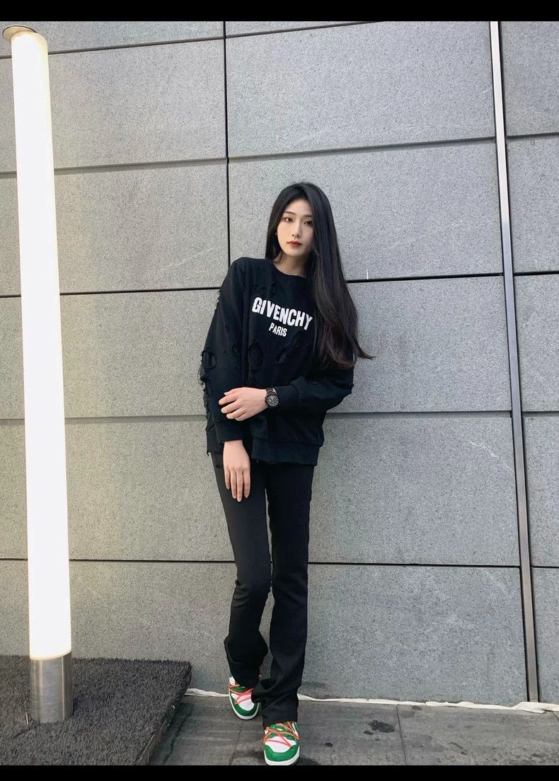 Givenchy Givenchy Black Large Destructive Logo Hoodie Size US XS / EU 42 / 0 - 8 Thumbnail