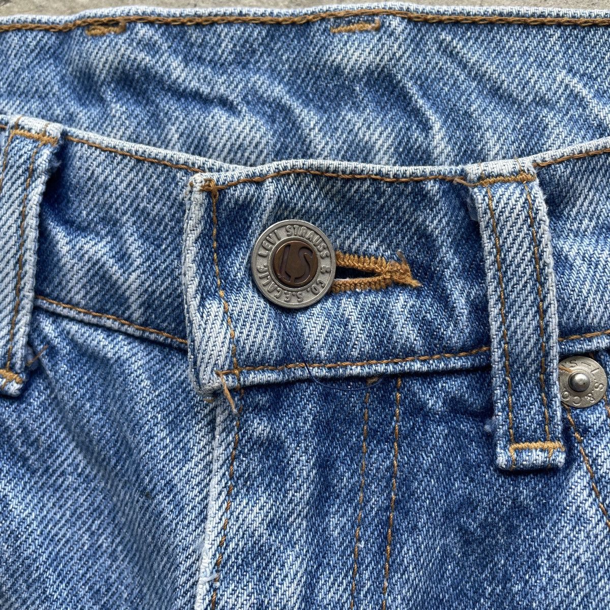 Levi's Vintage Clothing Vintage Levi’s Black Tag Distressed Faded Jeans Denim Pants Size US 30 / EU 46 - 6 Thumbnail