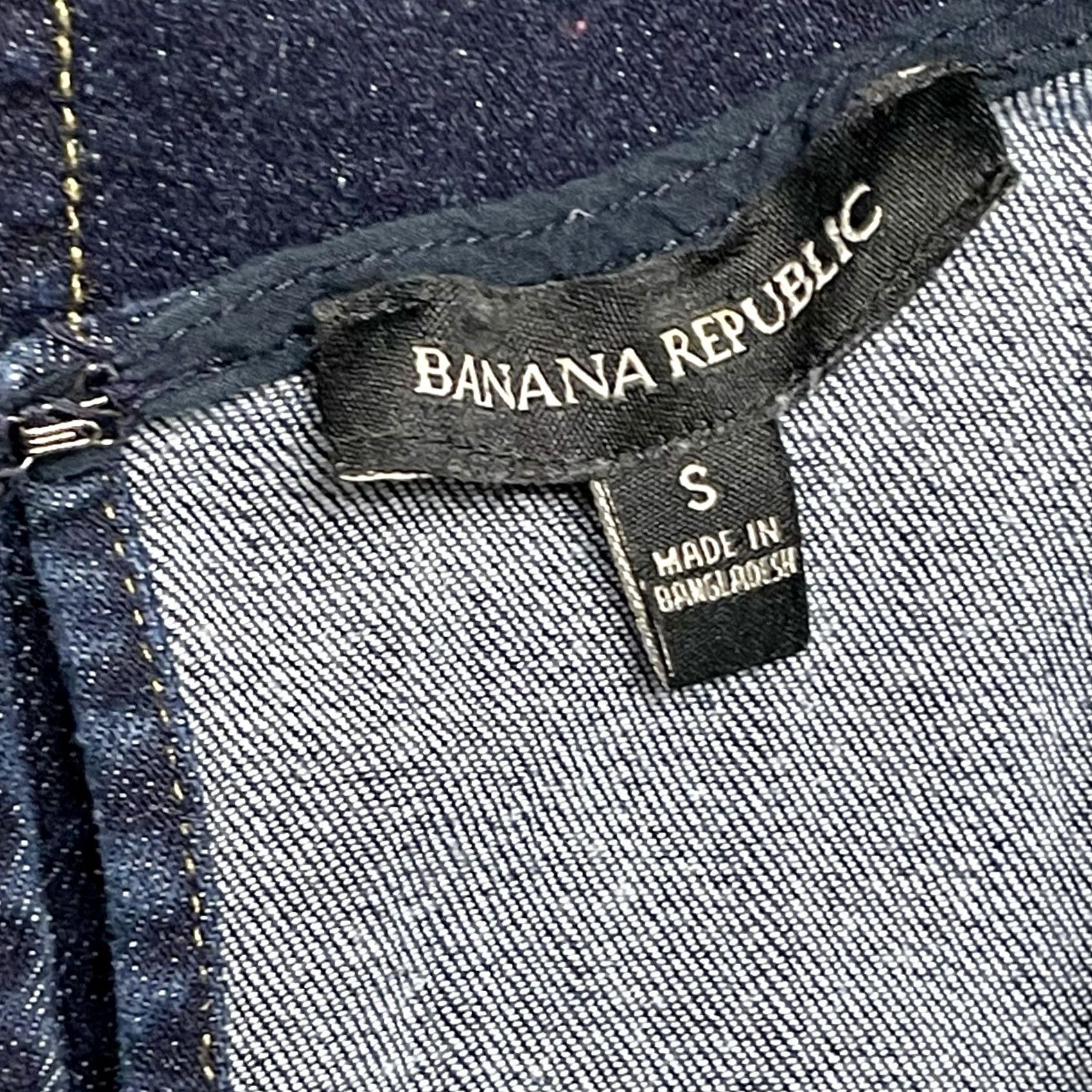 Banana Republic Banana Republic Women Dark Wash Blue Top-Stitched Denim Cropped Boxy Top S Shirt Casual Short Sleeve Crew Neck Pullover Lightweight Stretch Size S / US 4 / IT 40 - 4 Thumbnail