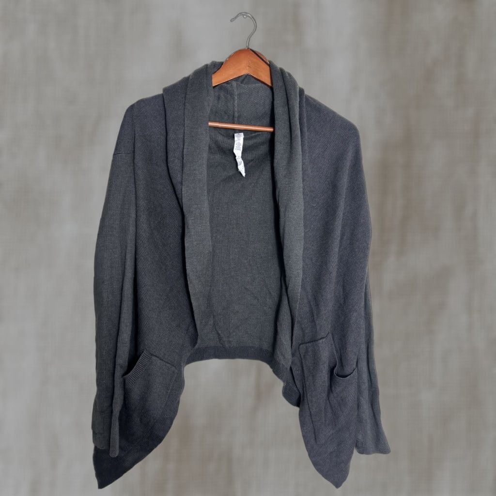 Lululemon Lululemon Cardigan Sweater Wrap Gray Long Sleeve Womens 8 Cashmere Blend Regular Fit Casual Winter Size M / US 6-8 / IT 42-44 - 1 Thumbnail