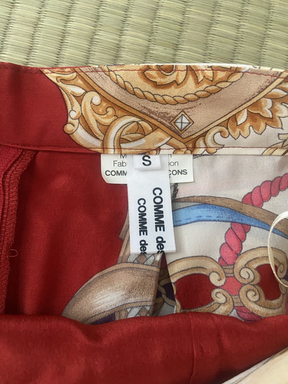 CDG by Comme des Garcons CdG CdG Silk Scarf Skirt Size 27" / US 4 / IT 40 - 2 Thumbnail