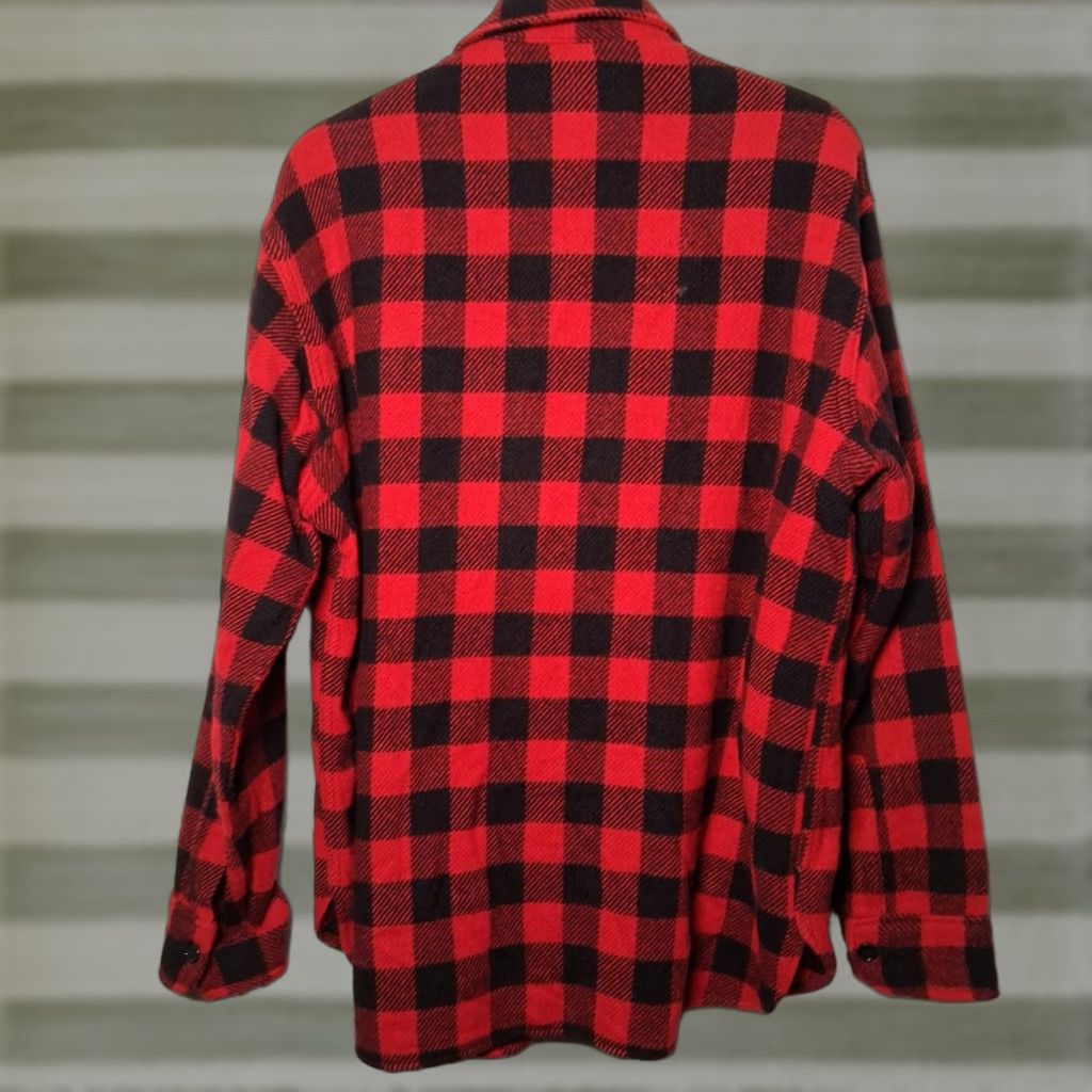 Vintage VINTAGE Woolrich Shirt Jacket L Red Buffalo Plaid Wool Blend USA Made Work Shirt Jacket Mens L Red Buffalo Plaid Woolrich Woolen Mills Size US L / EU 52-54 / 3 - 1 Thumbnail
