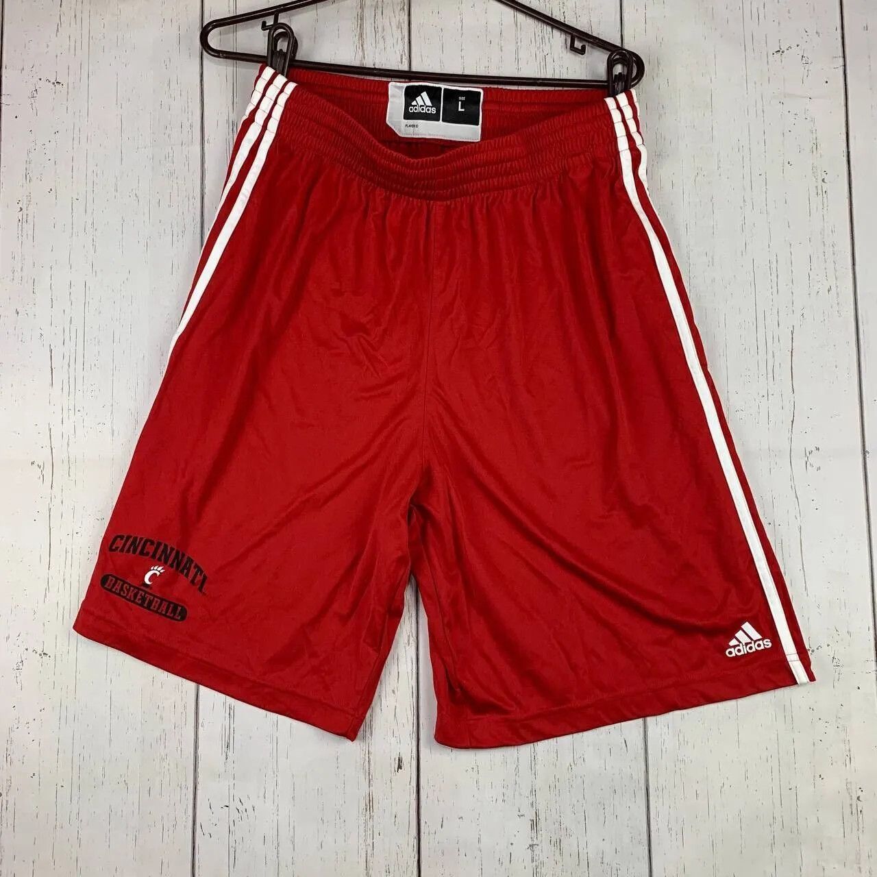 Adidas Cincinnati Bearcats NCAA Large Athletic Shorts New Men Size US 29 - 1 Thumbnail