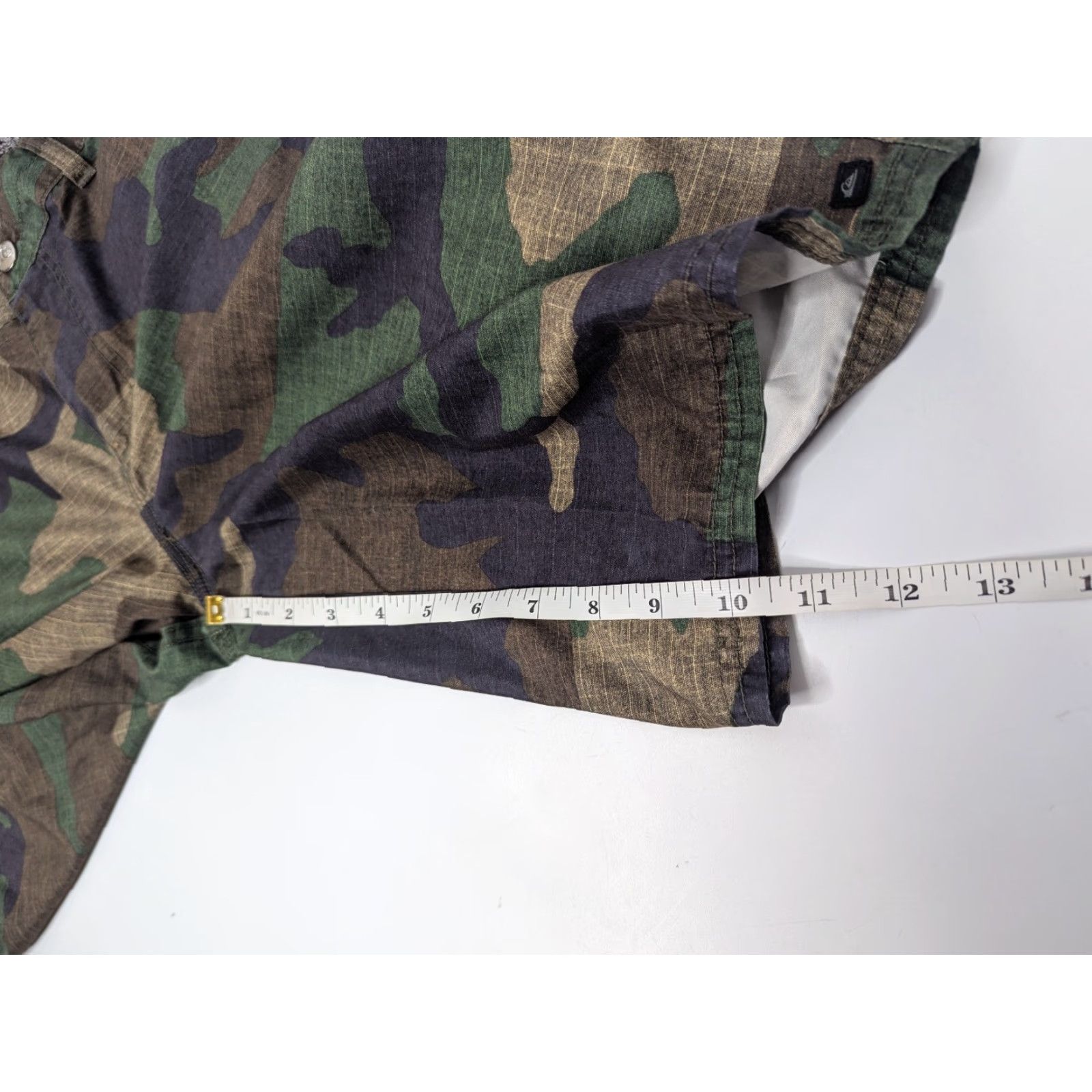 Quiksilver Quiksilver Amphibian Board Shorts Men Size 29 Camouflage Outdoor Beach Utility Chino Pocket Zipper Logo Regular Size US 29 - 3 Thumbnail