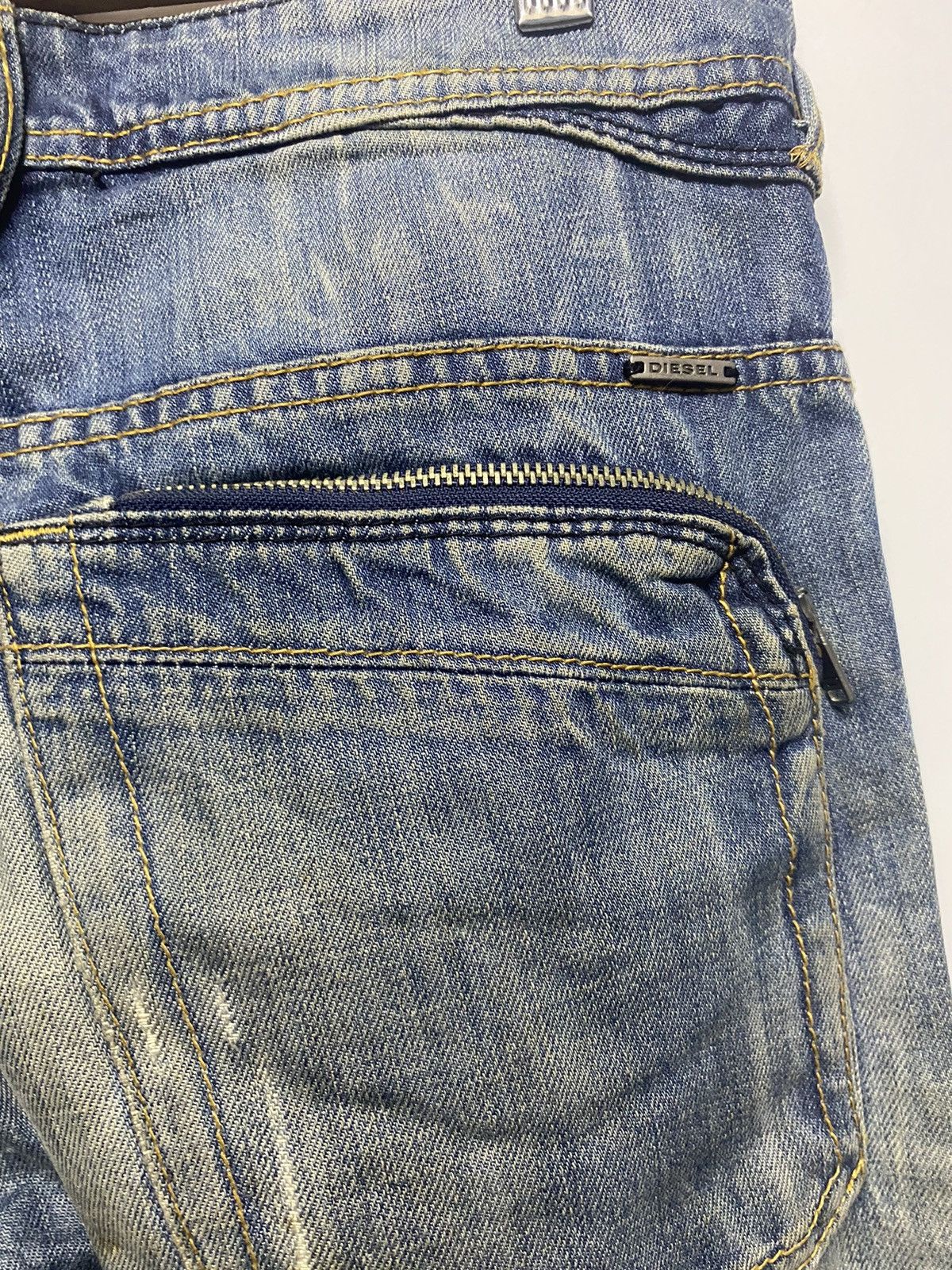 Diesel Vintage Diesel Industry Paddom Distressed Denim Jeans Size US 34 / EU 50 - 9 Thumbnail