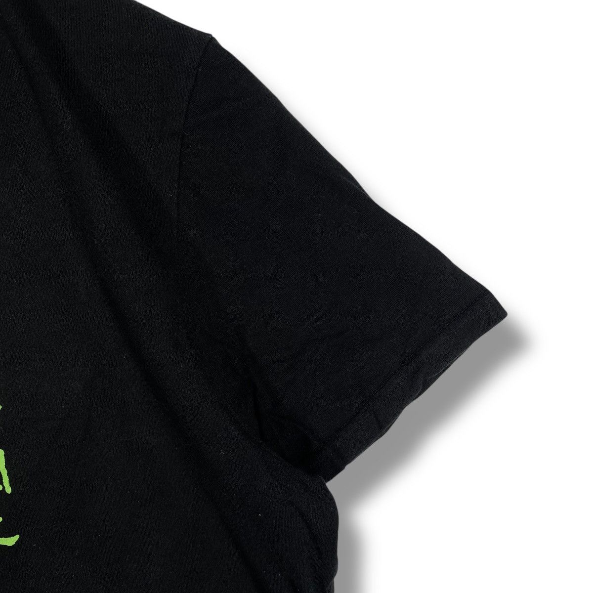 Anime JUNJI ITO COLLECTION The Window Next Door Horror Anime Tee Size US L / EU 52-54 / 3 - 4 Thumbnail
