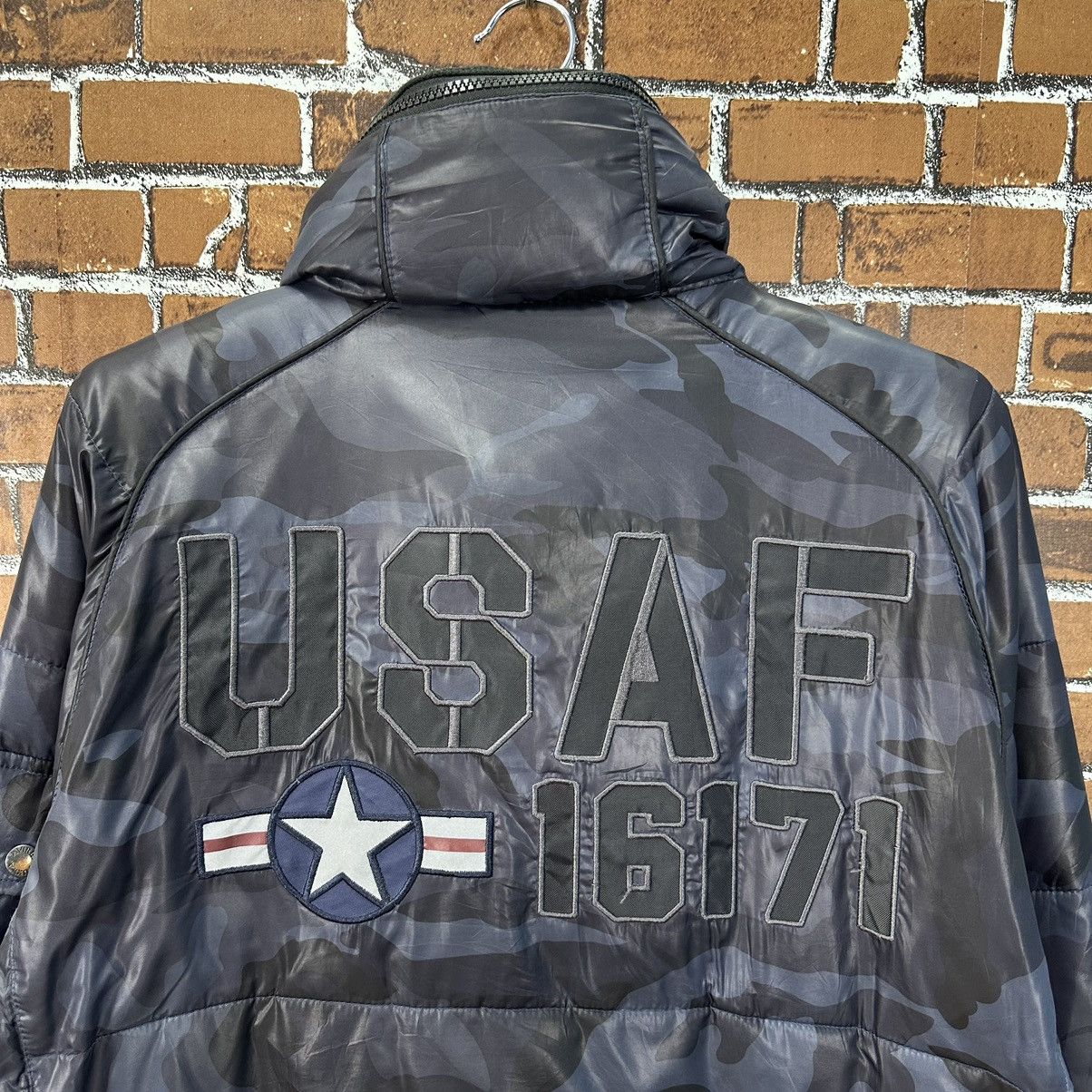 Avirex Vintage Avirex Air Force Bomber Puffer Jacket Z142 Size US XL / EU 56 / 4 - 4 Thumbnail