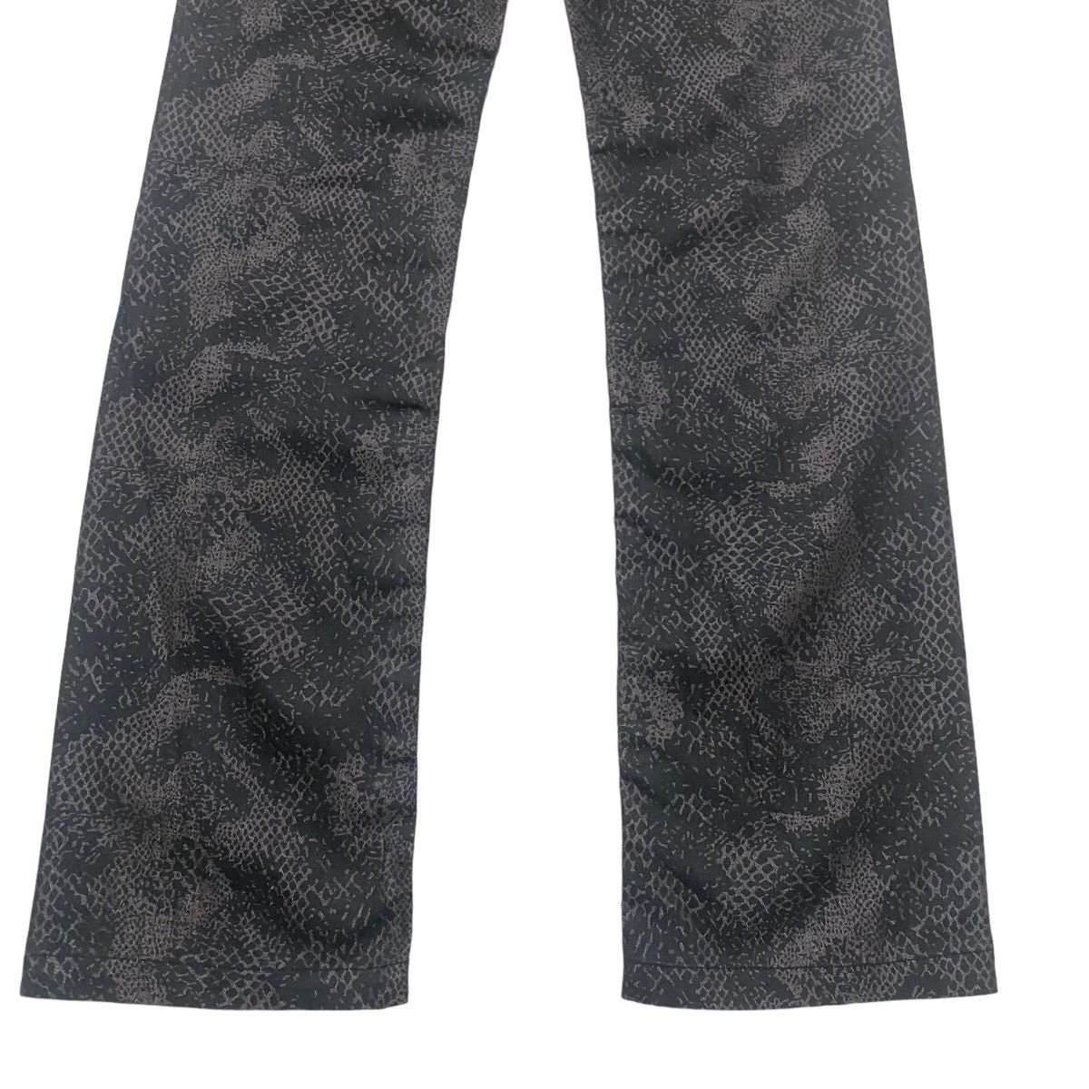 Japanese Brand LOWBOX Snake Pattern Flare Jeans Size US 28 / EU 44 - 13 Thumbnail
