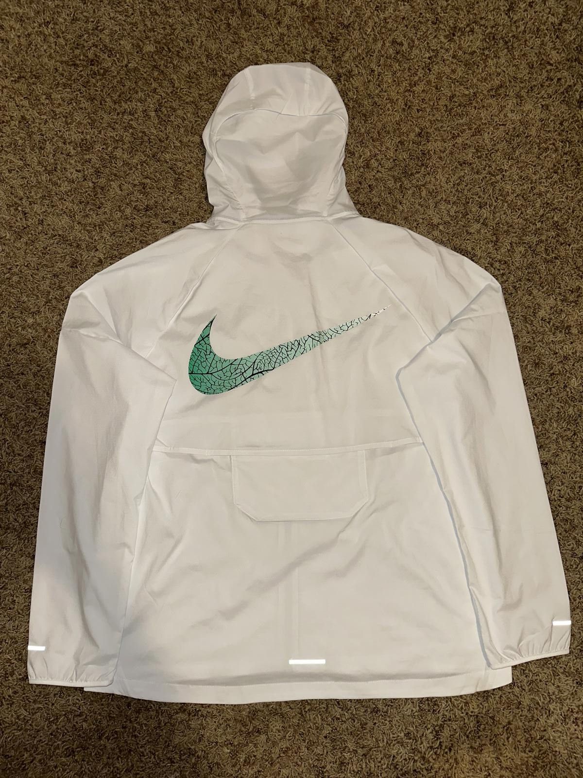 Nike Nike Impossibly Light 'Kipchoge' Men's Repel Windrunner Running Jacket Size US L / EU 52-54 / 3 - 7 Thumbnail