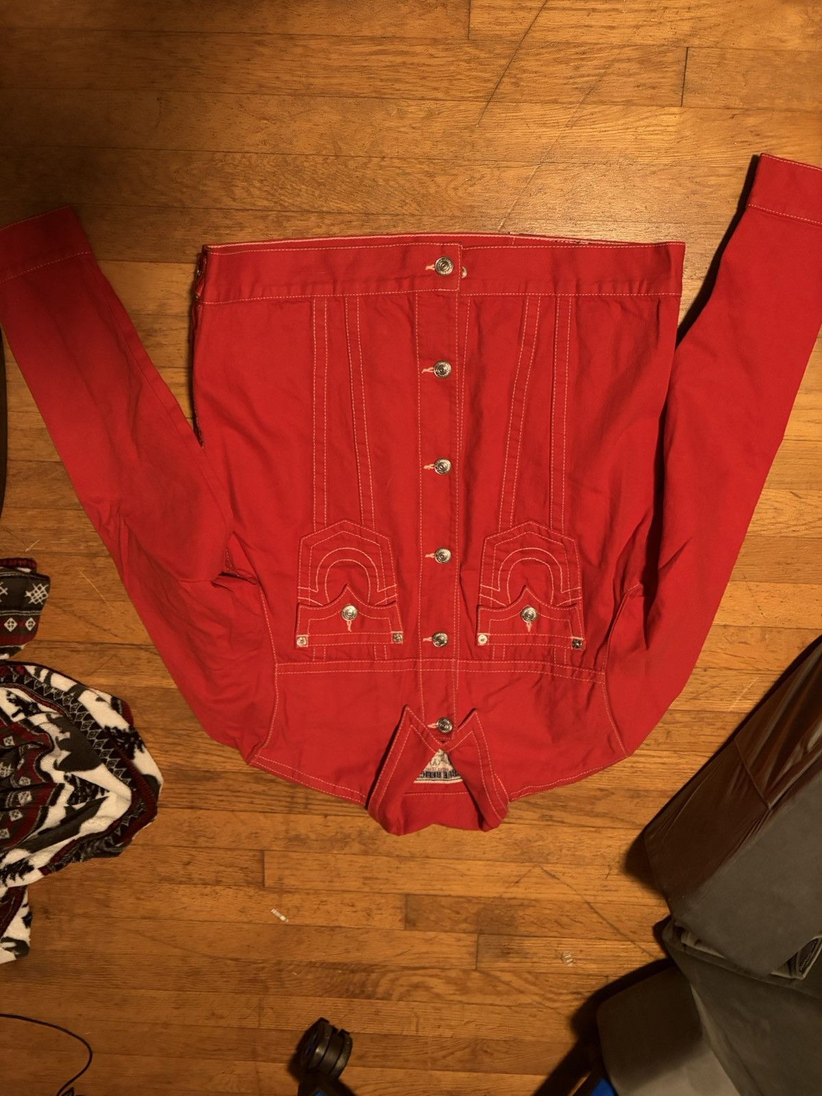 True Religion Not real price but errything is 30-70 bucks a pop dm me Size US 40 / EU 56 - 11 Thumbnail