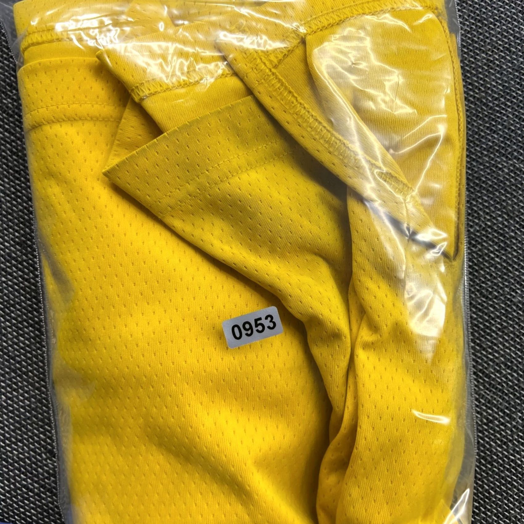 Nike Nike LA Lakers Lebron James 2023 Basketball Jersey Mens Large Icon Edition Swingman Yellow Size US L / EU 52-54 / 3 - 2 Thumbnail