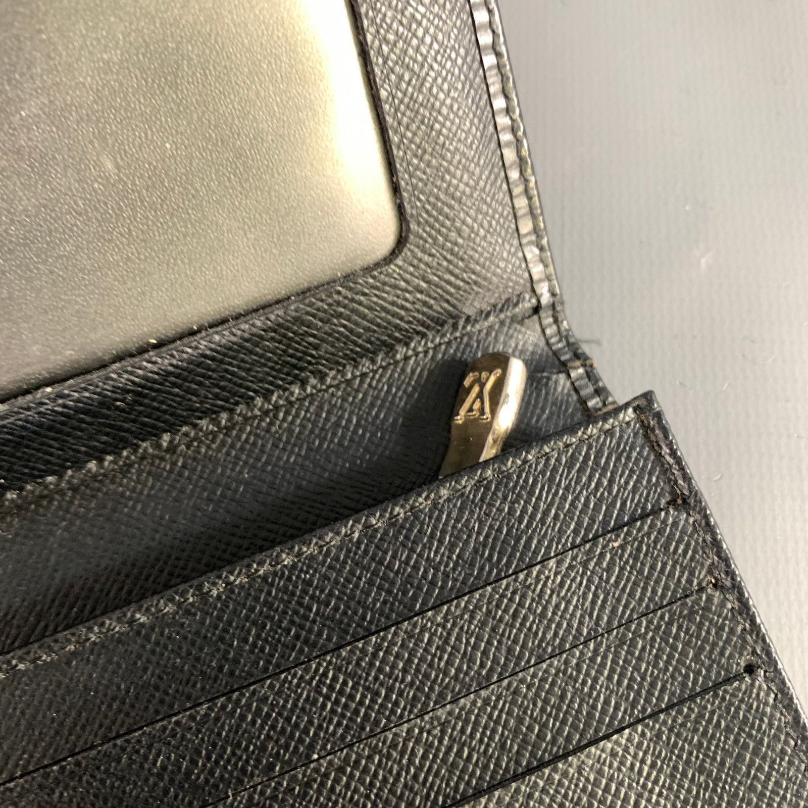 Louis Vuitton LOUIS VUITTON Black Epi Leather Wallet Size ONE SIZE - 6 Thumbnail