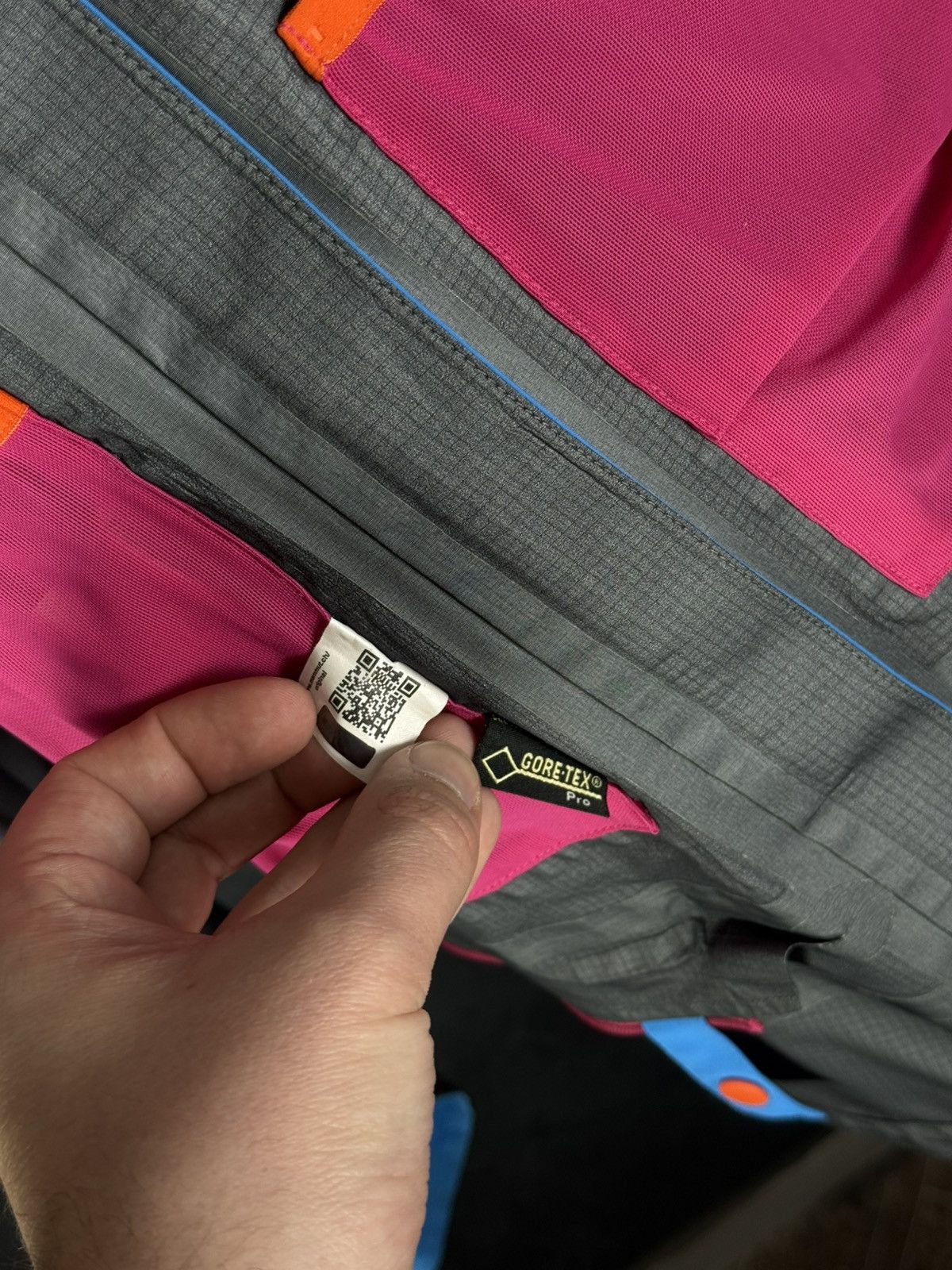 Mammut MAMMUT Eiger Extreme Mittllegi Prp HS Hooded Gore-Tex Pro Size L / US 10 / IT 46 - 20 Thumbnail